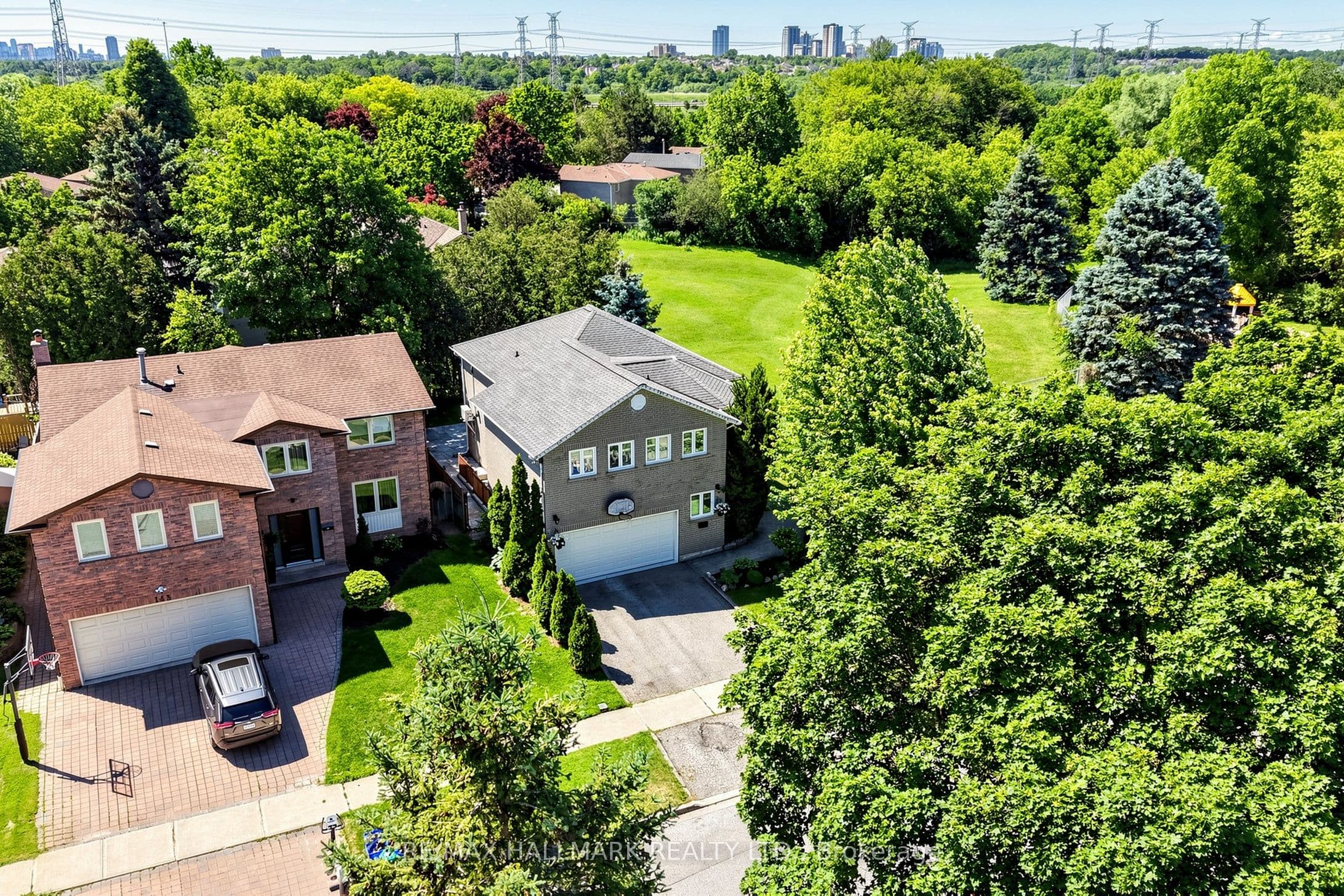 145 Old Surrey Lane, Richmond Hill, ON L4C 6R9