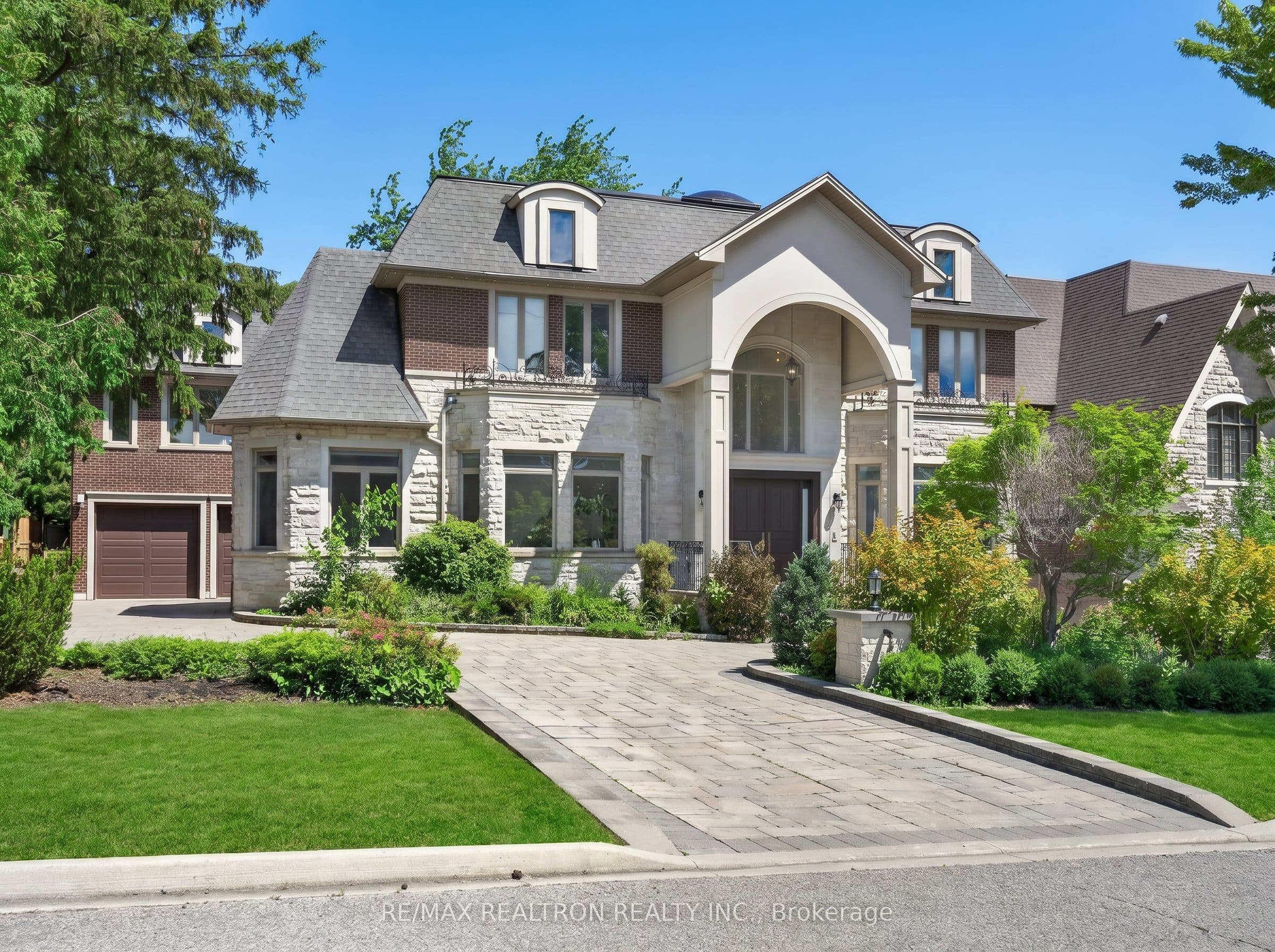 45 Boyle Drive, Richmond Hill, ON L4C 6C8