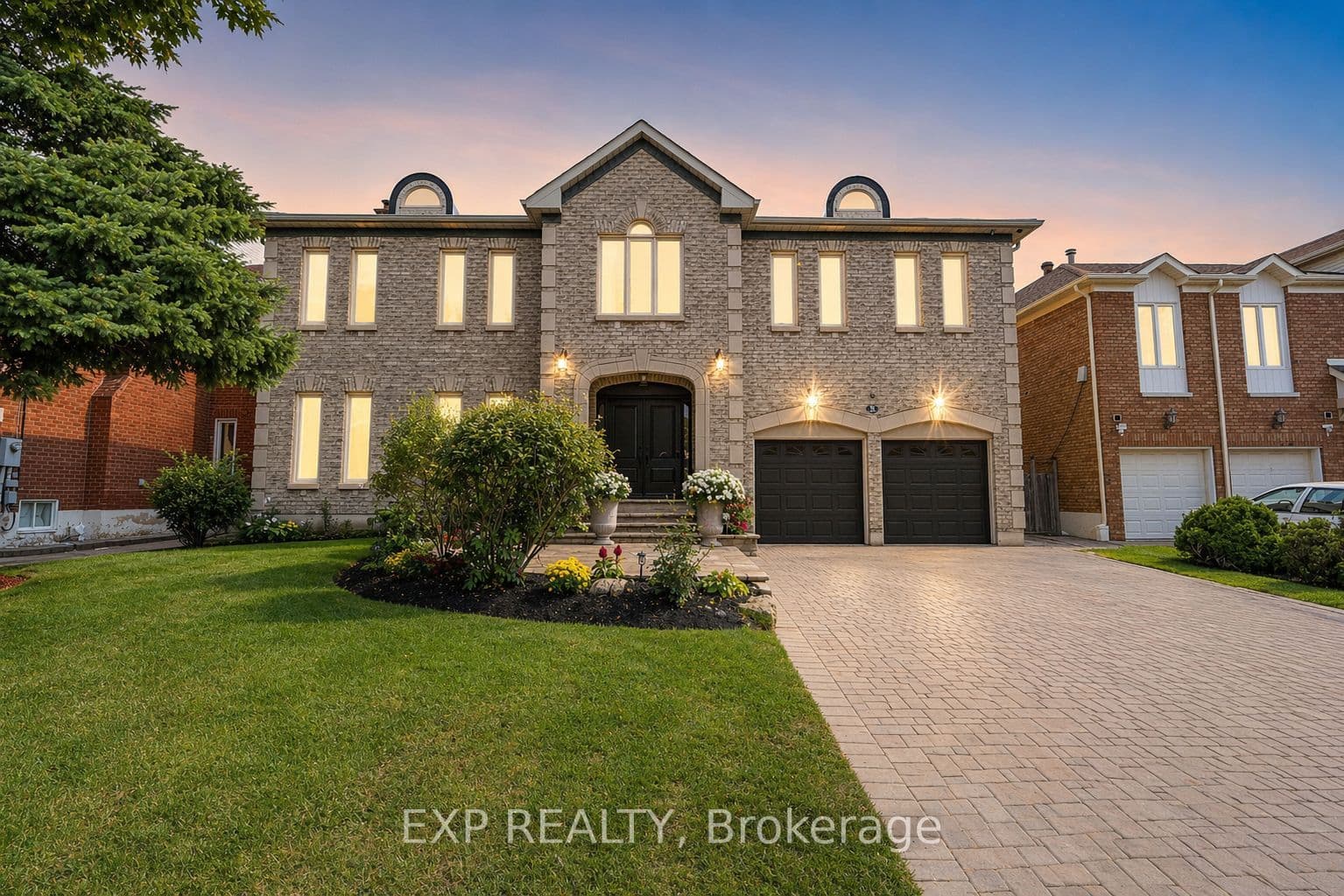 29 Northgate Crescent, Richmond Hill, ON L4B 2K8