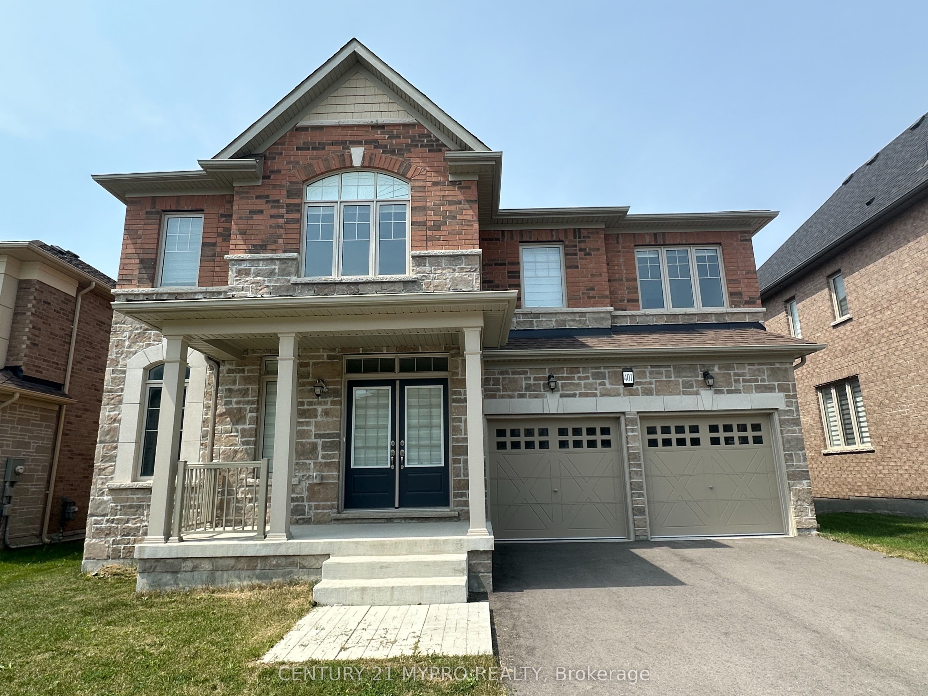 401 Seaview Heights, East Gwillimbury, ON L9N 0Y4