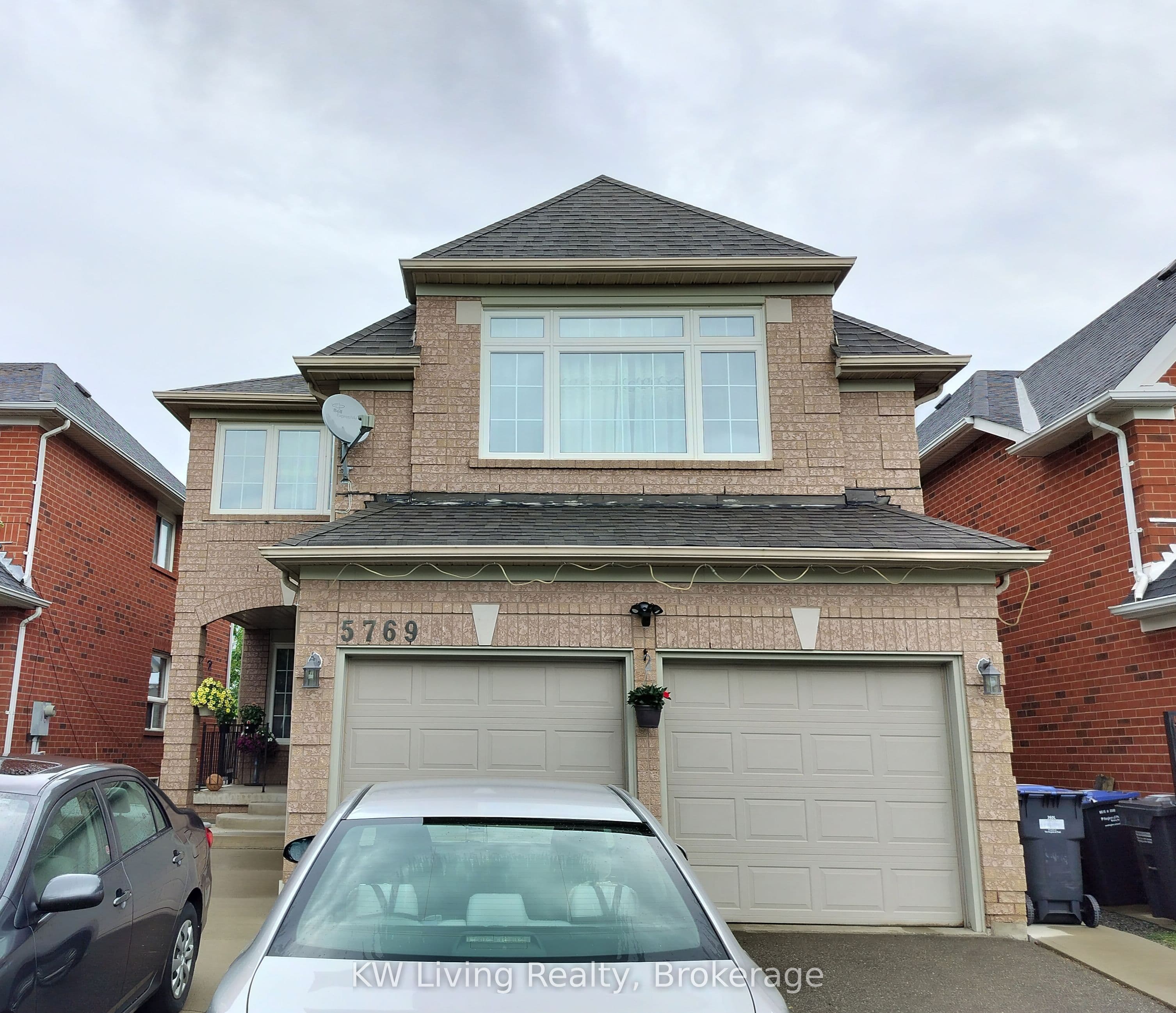 5769 Greensboro Drive, Mississauga, ON L5M 5V1