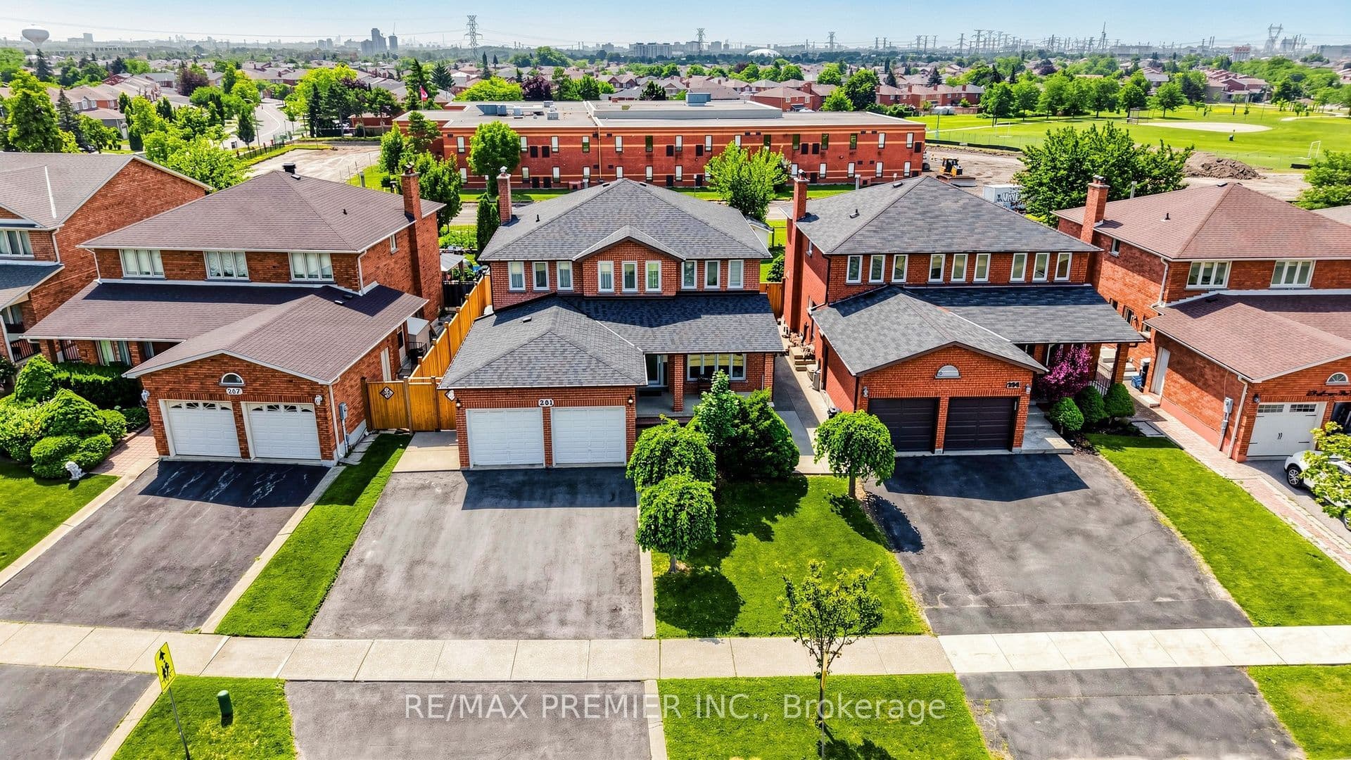 261 Morning Star Drive, Vaughan, ON L4L 6H4