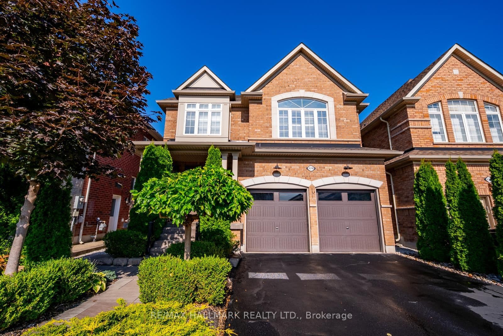 124 Bonnie Braes Drive, Brampton, ON L6Y 0W7