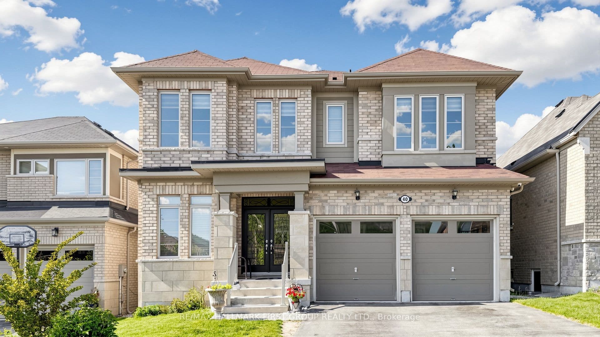 40 Hackett Street, East Gwillimbury, ON L9N 0P8