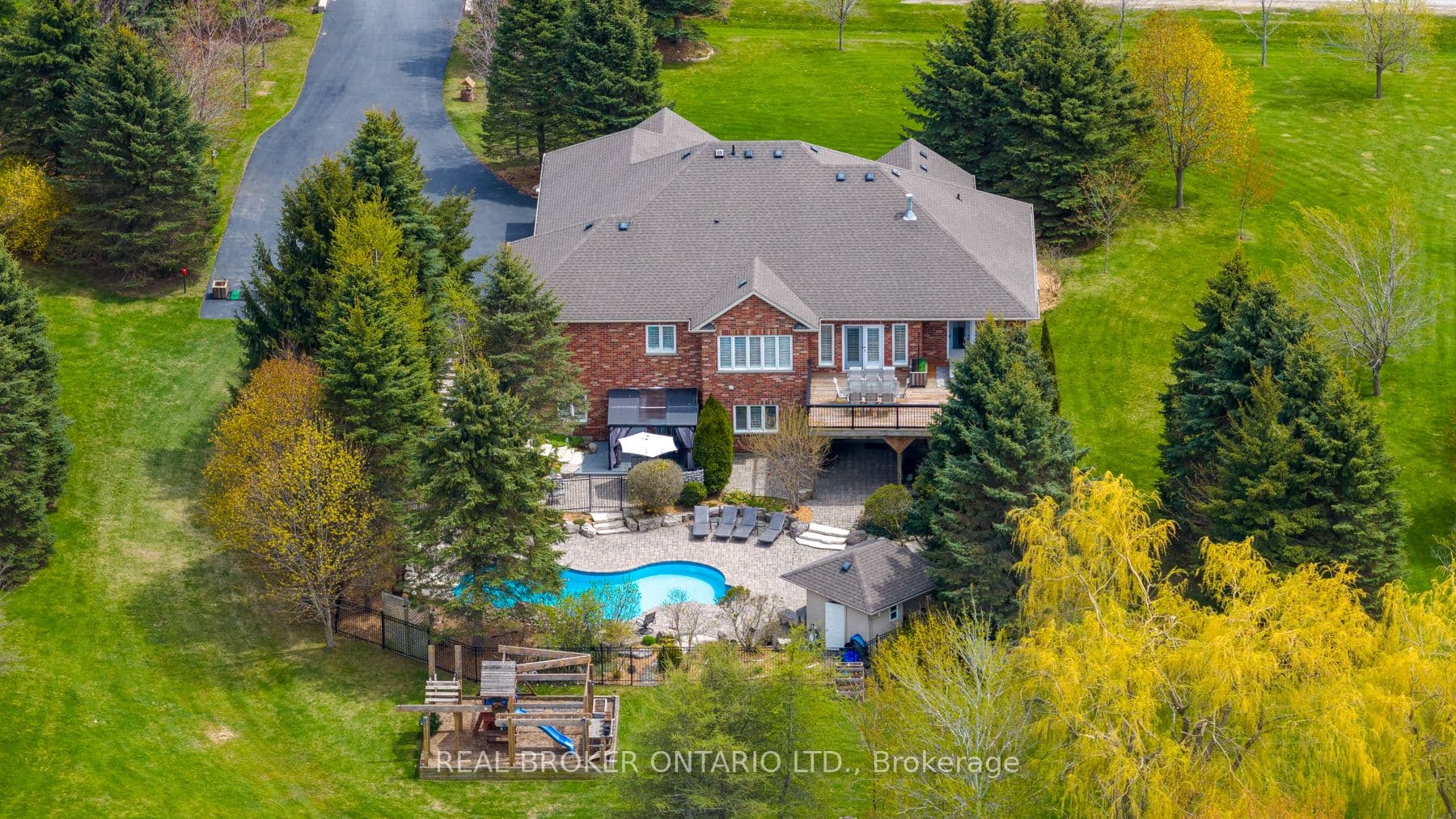 9 Allison Court, Halton Hills, ON L7G 4S4