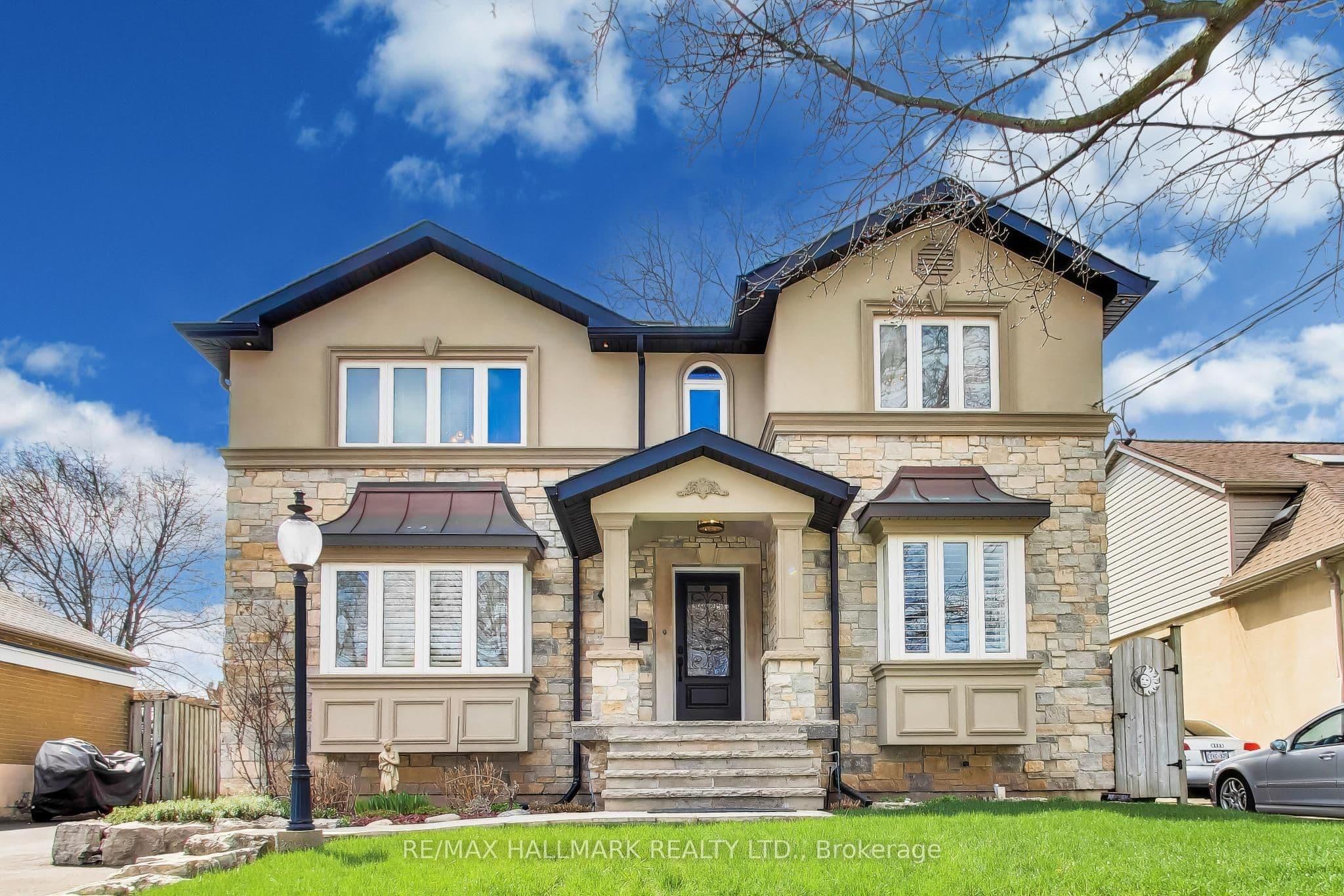 76 Ashbourne Drive, Toronto, ON M9B 4H5