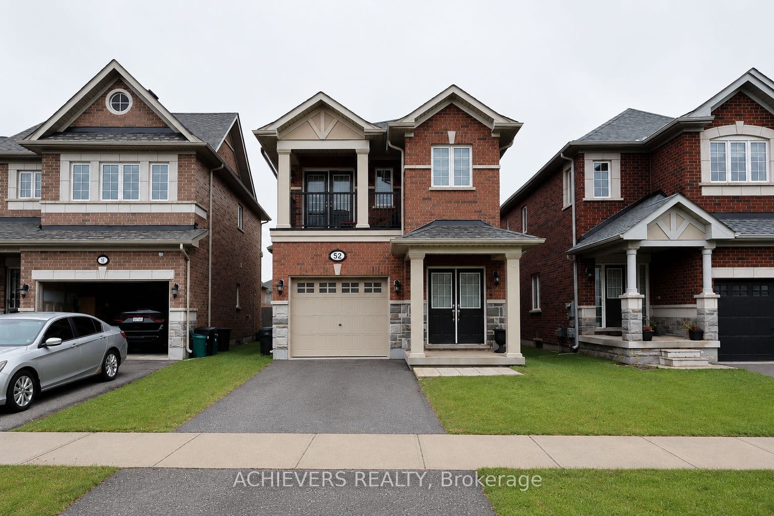 52 Branigan Crescent, Halton Hills, ON L7G 0N1