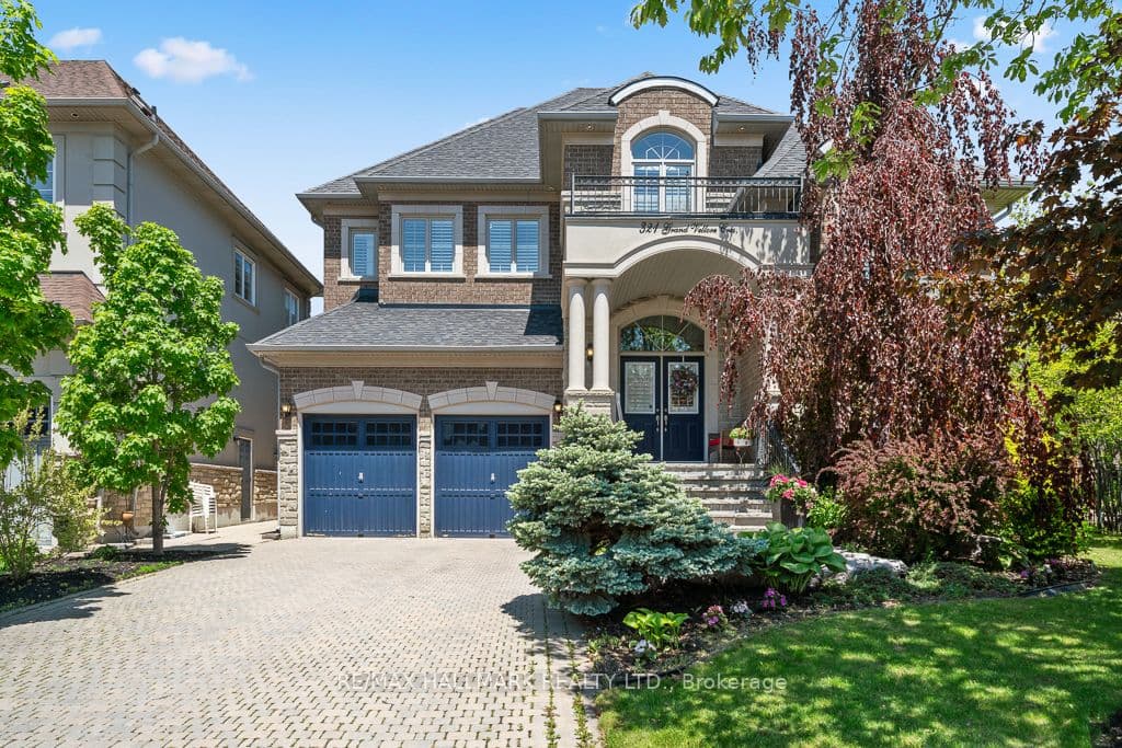 321 Grand Vellore Crescent, Vaughan, ON L4H 0N7