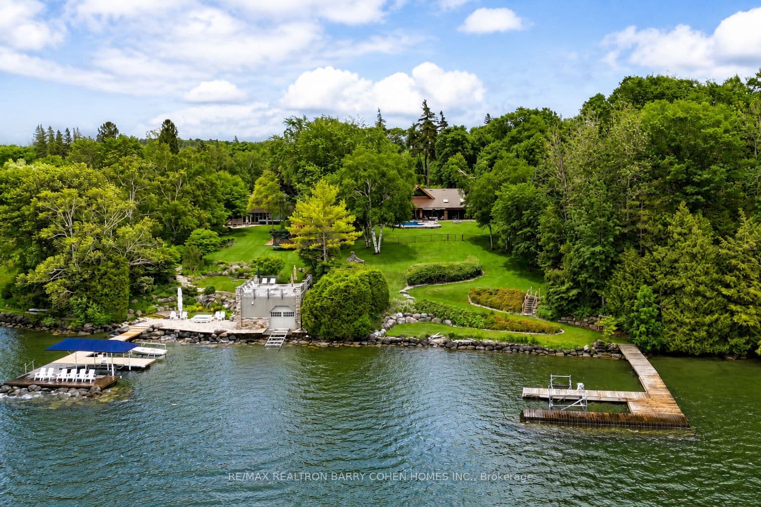 700 Lake Drive N, Georgina, ON L4P 3C8