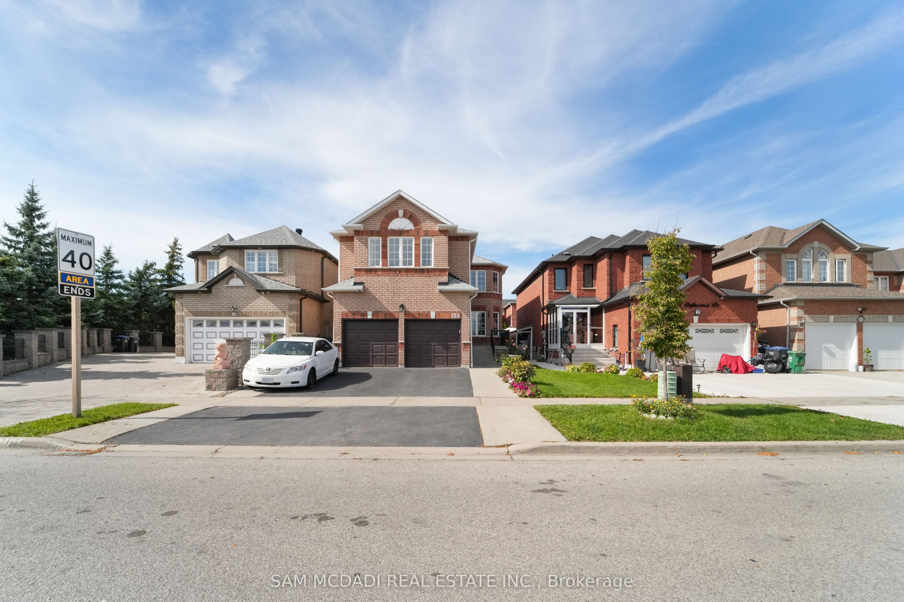 525 Driftcurrent Drive, Mississauga, ON L4Z 3Z2
