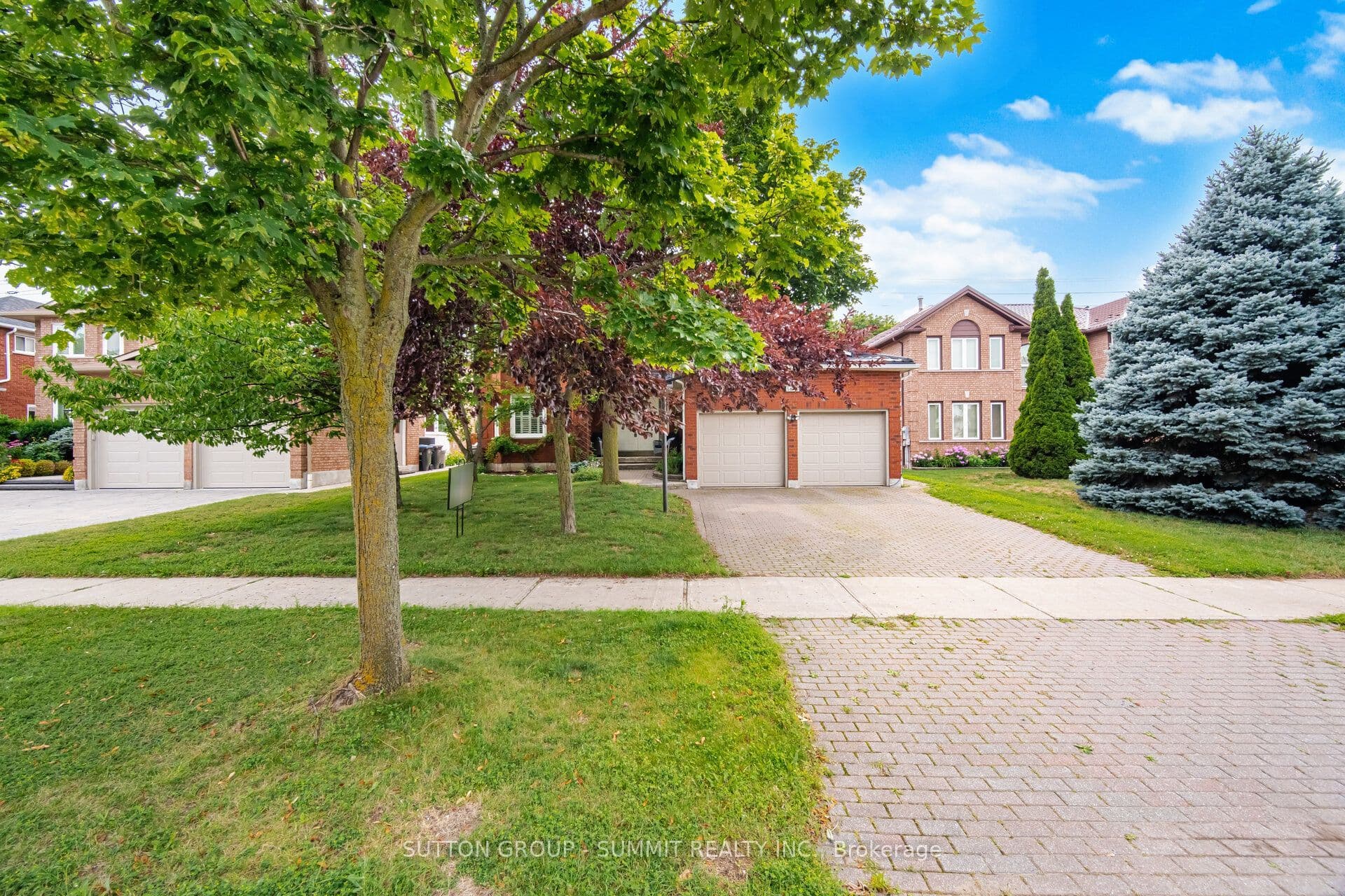 5640 TURNEY Drive, Mississauga, ON L5M 4Y9