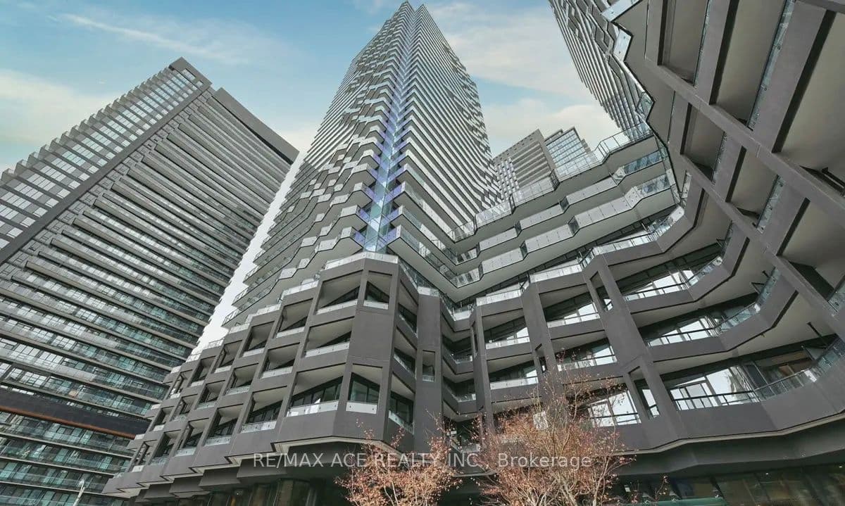 110 Broadway Avenue 2213, Toronto, ON M4P 1V7