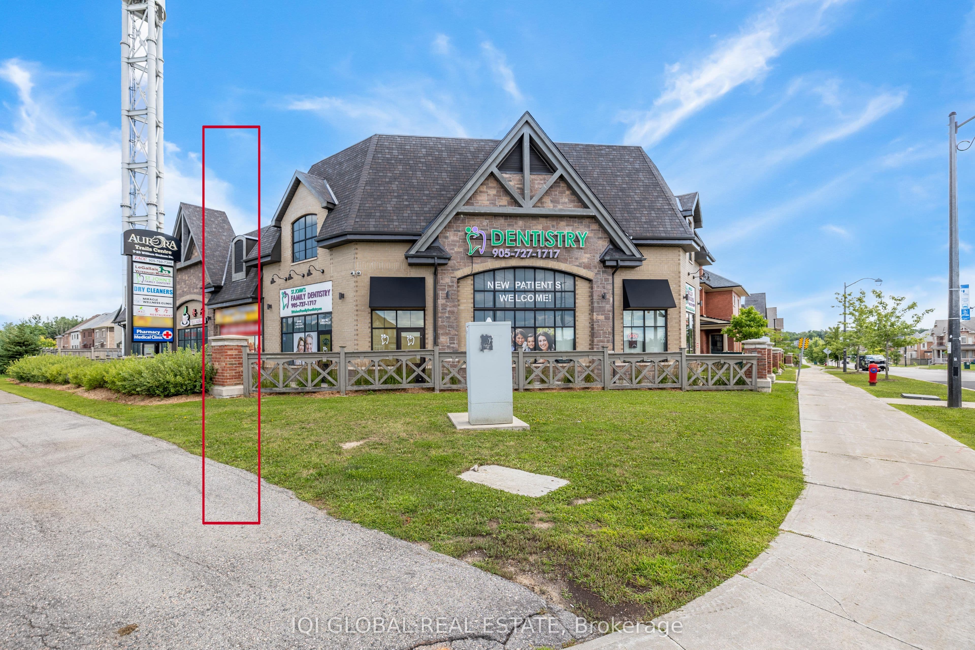 7 William Graham Drive A3, Aurora, ON L3X 1V9