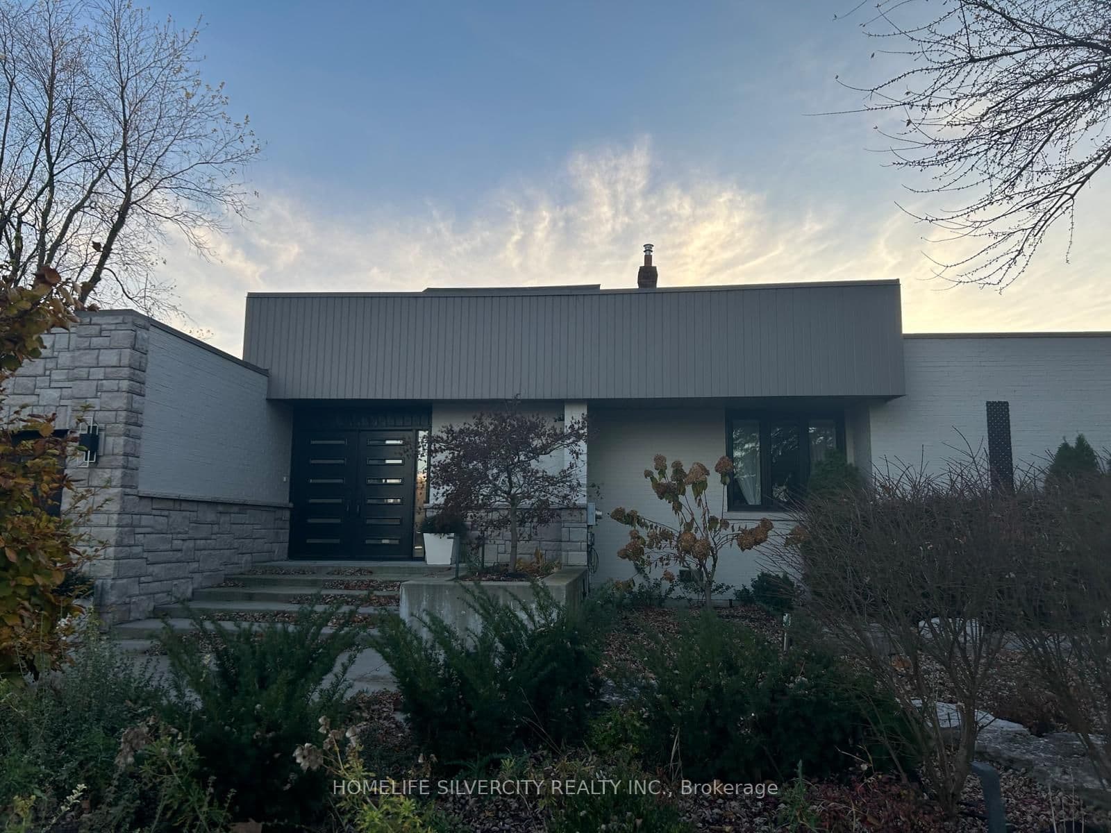 37 Michelangelo Boulevard, Brampton, ON L6P 0H1
