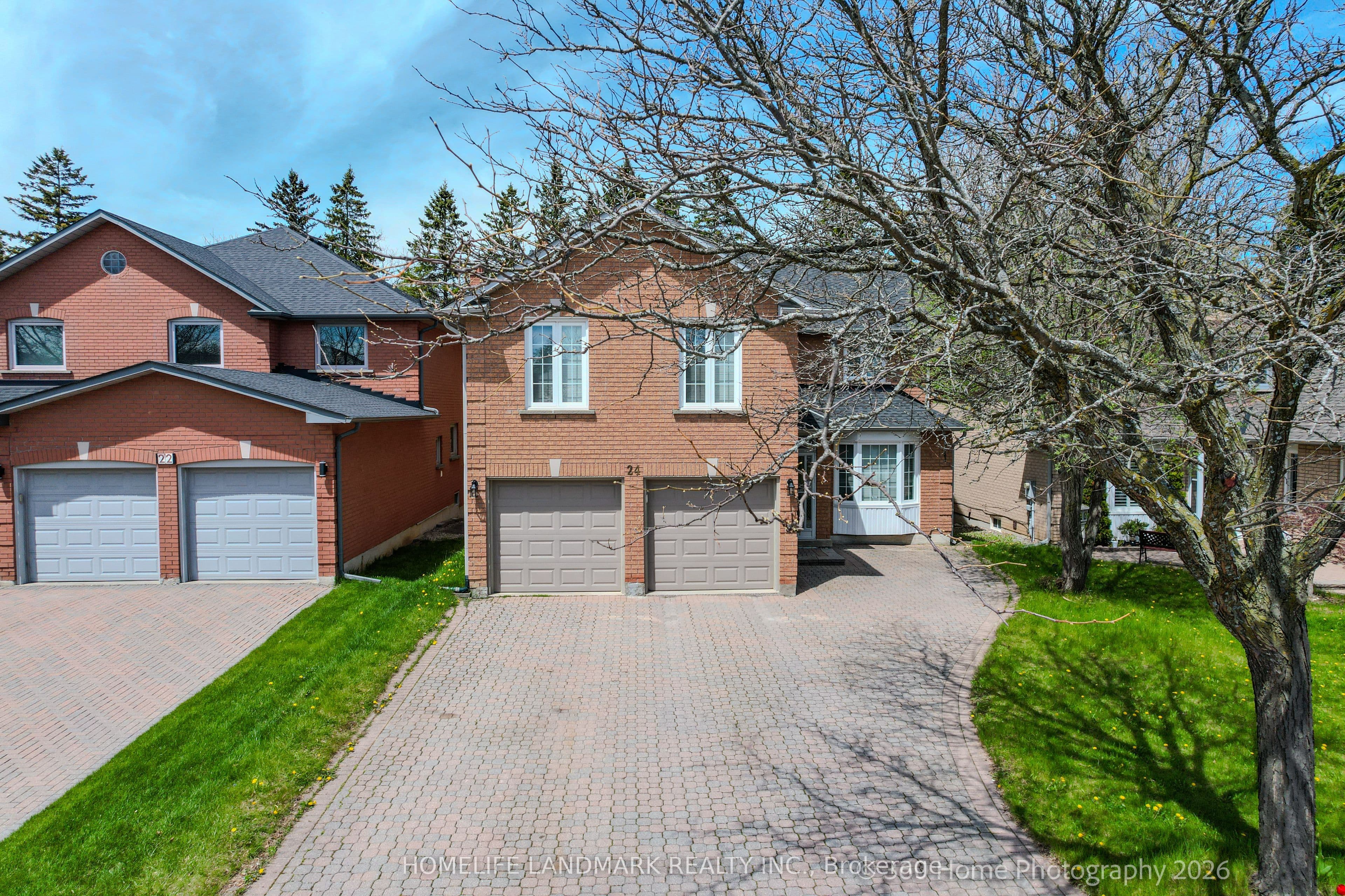 24 Loyal Blue Crescent, Richmond Hill, ON L4S 1A3