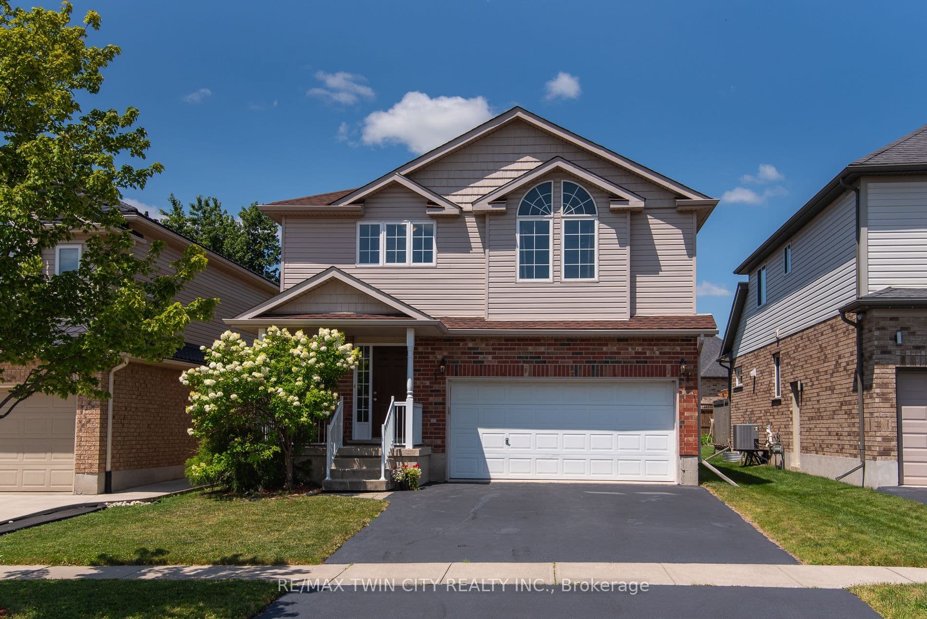 24 Joseph Lichti Lane, Wilmot, ON N3A 4S3