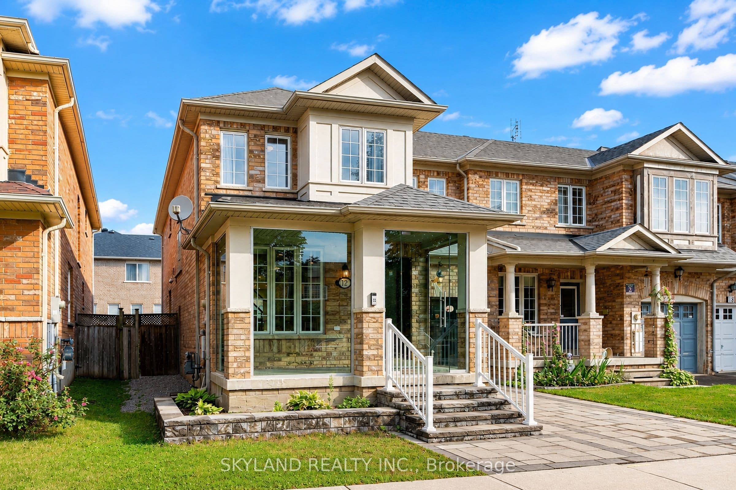 12 Silver Linden Drive, Richmond Hill, ON L4B 3S8