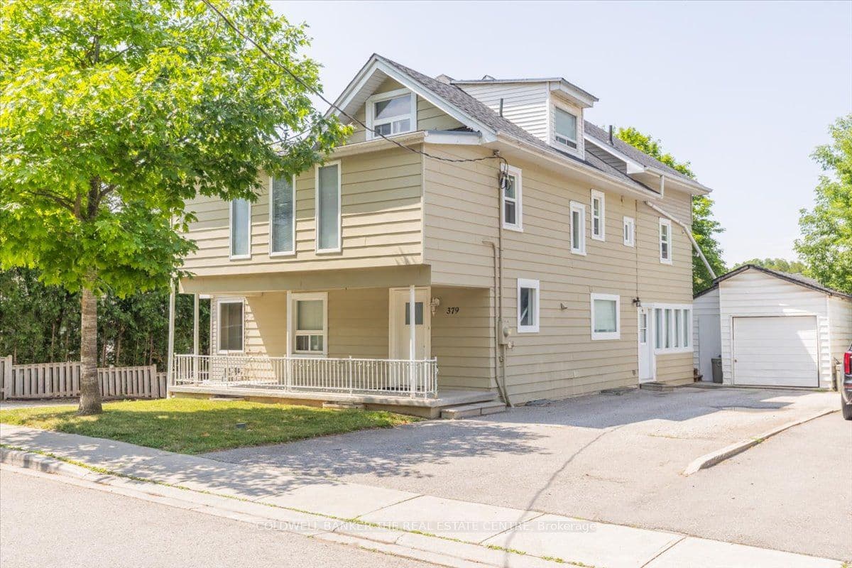 379 Simcoe Street, Newmarket, ON L3Y 2M4