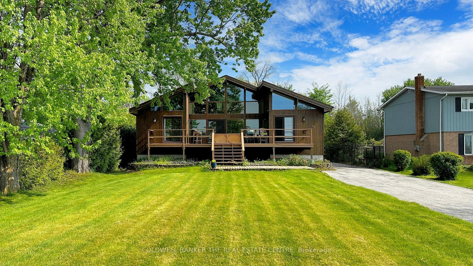 33 Lake Drive E, Georgina, ON L4P 3E9