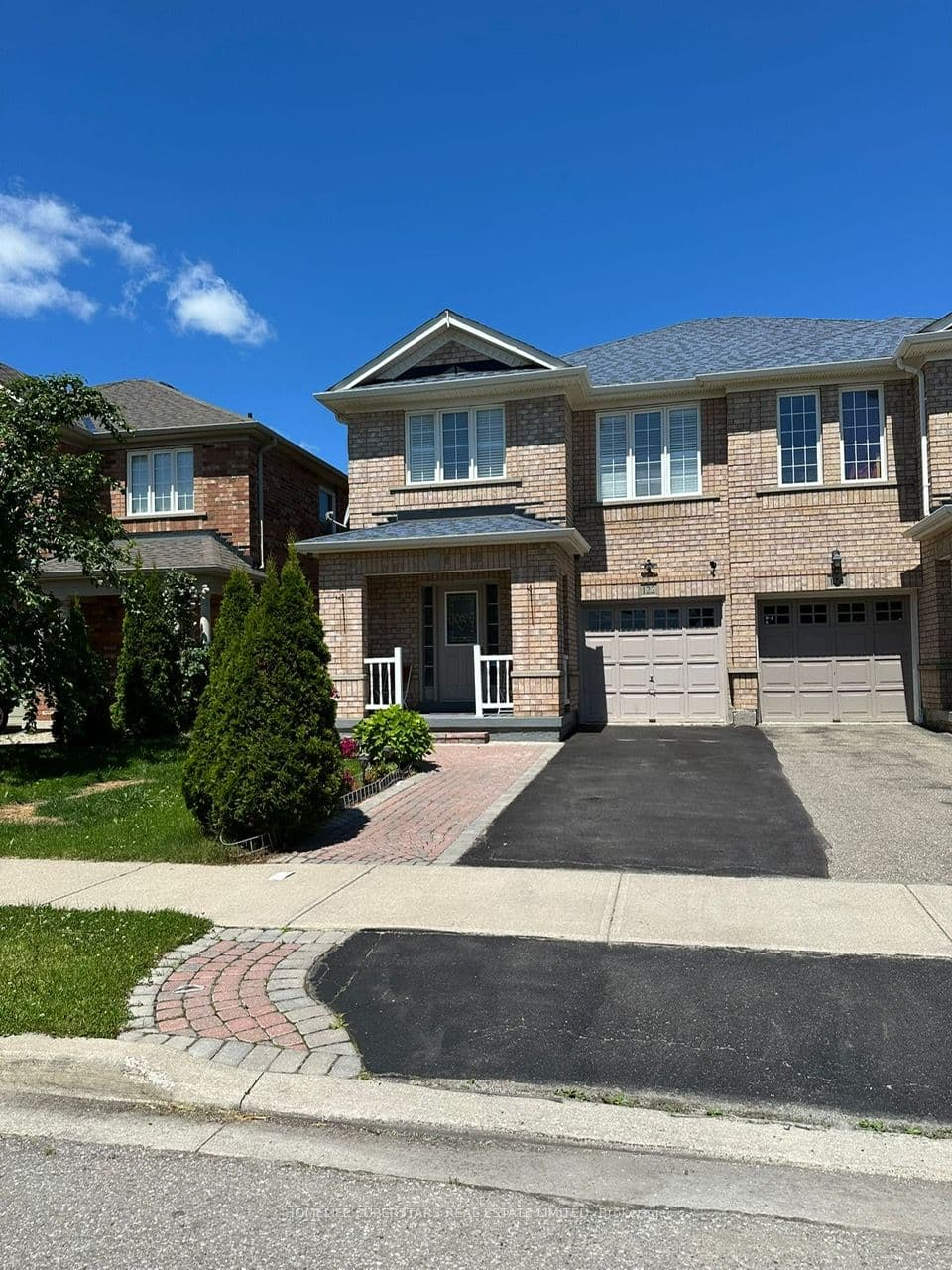 122 Hollingsworth Circle, Brampton, ON L7A 0J5