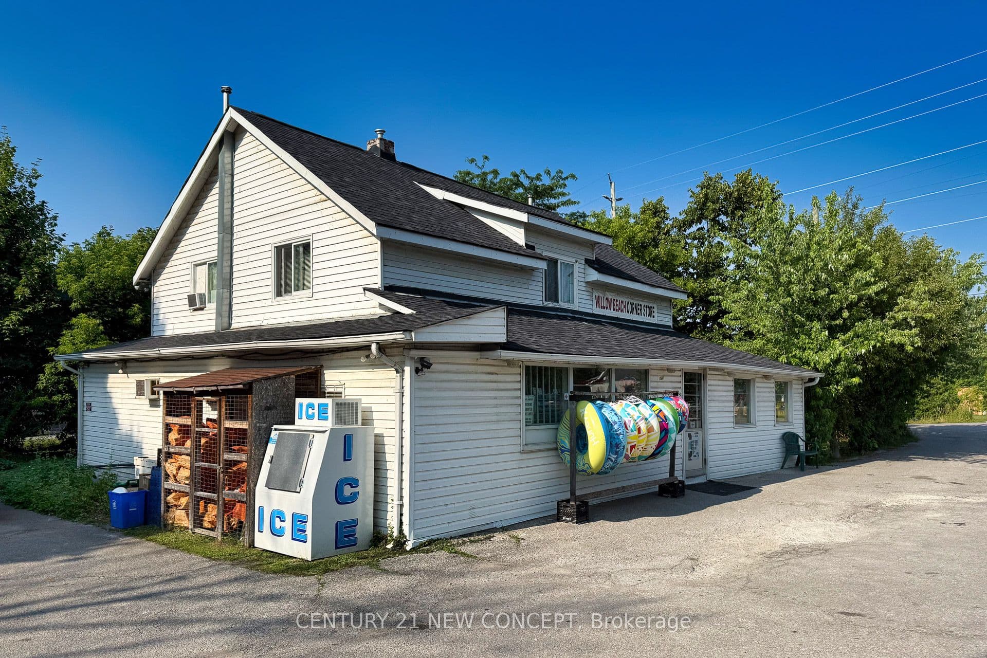 1588 N Metro Road N, Georgina, ON L0E 1S0