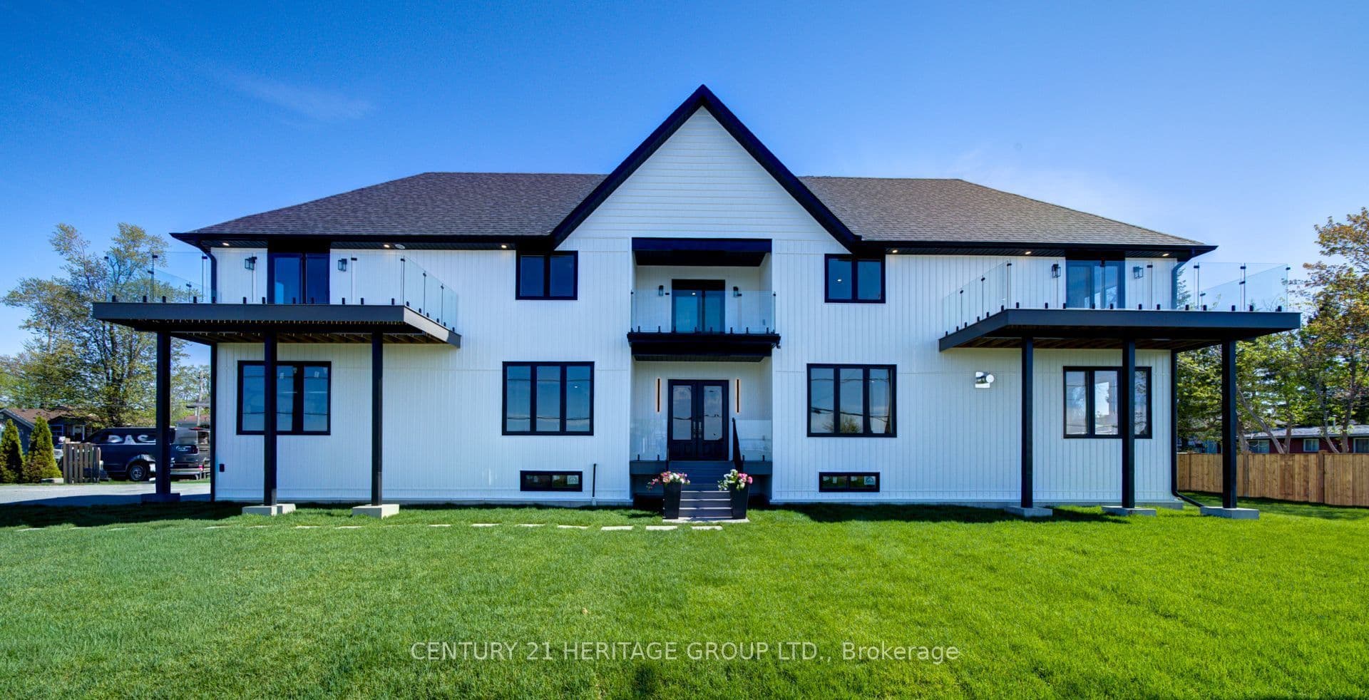 802 Willowview Road, Georgina, ON L0E 1S0