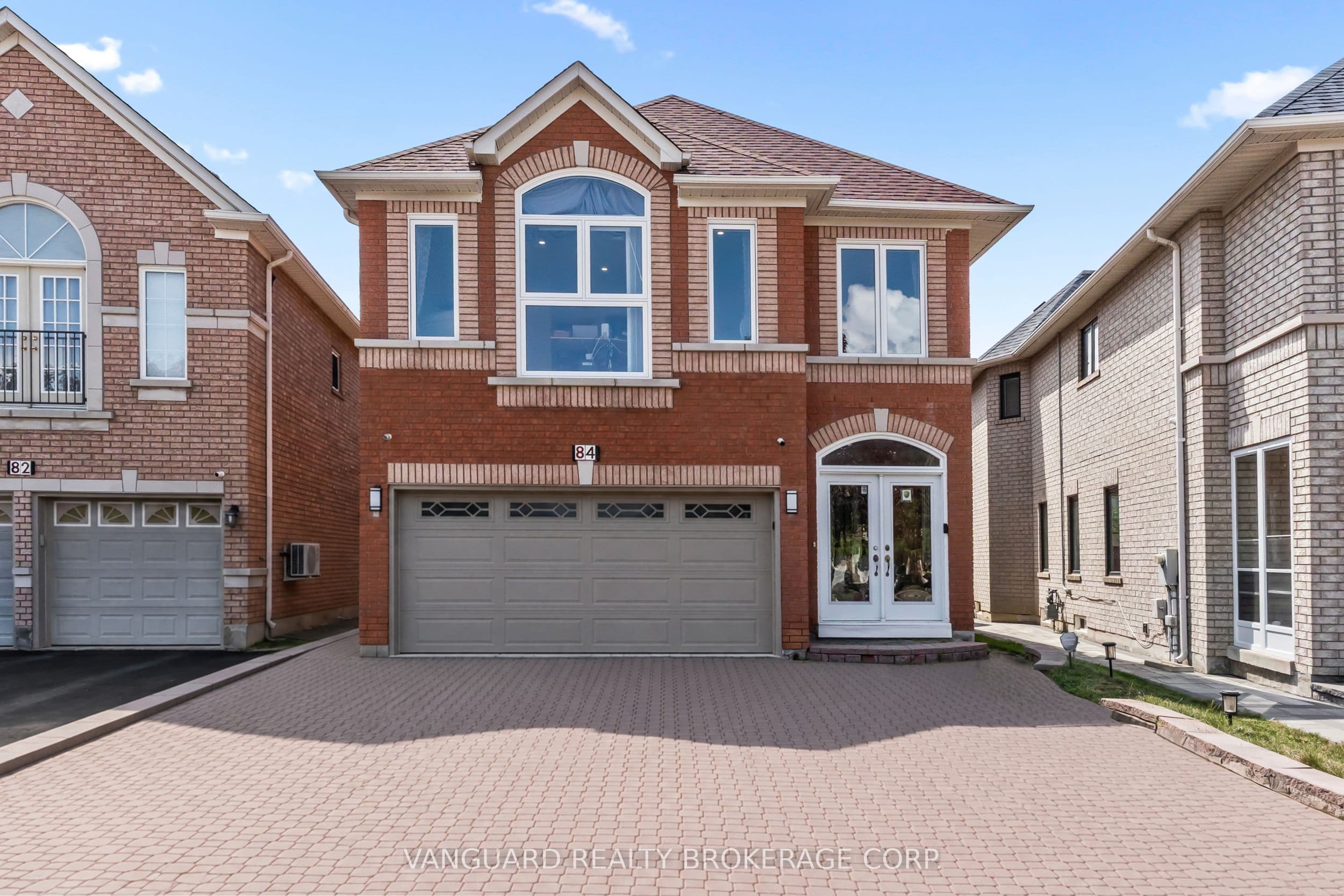 84 Sapphire Drive, Richmond Hill, ON L4S 2E6
