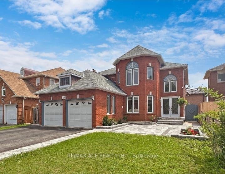 26 Brownridge Court N, Brampton, ON L6W 4L4
