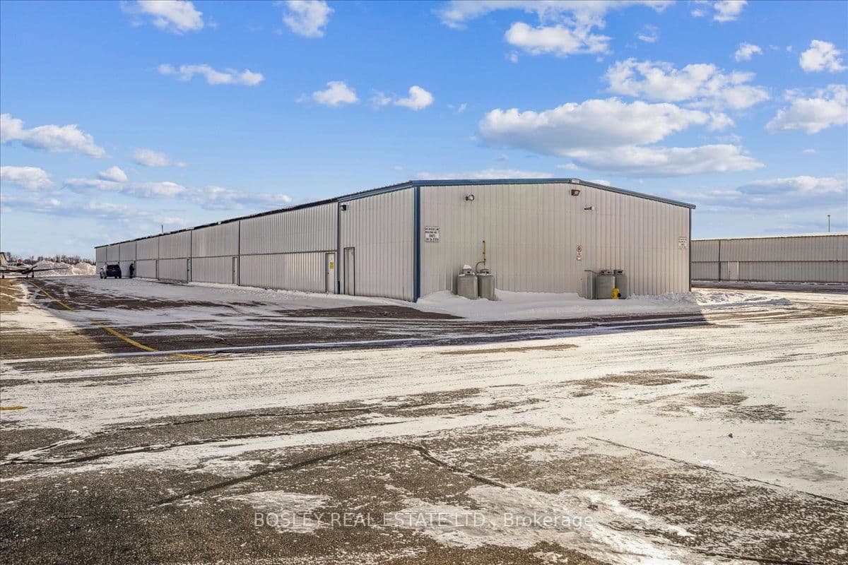 441 Aviator Lane 24 Building 7, Oshawa, ON L1J 0B8