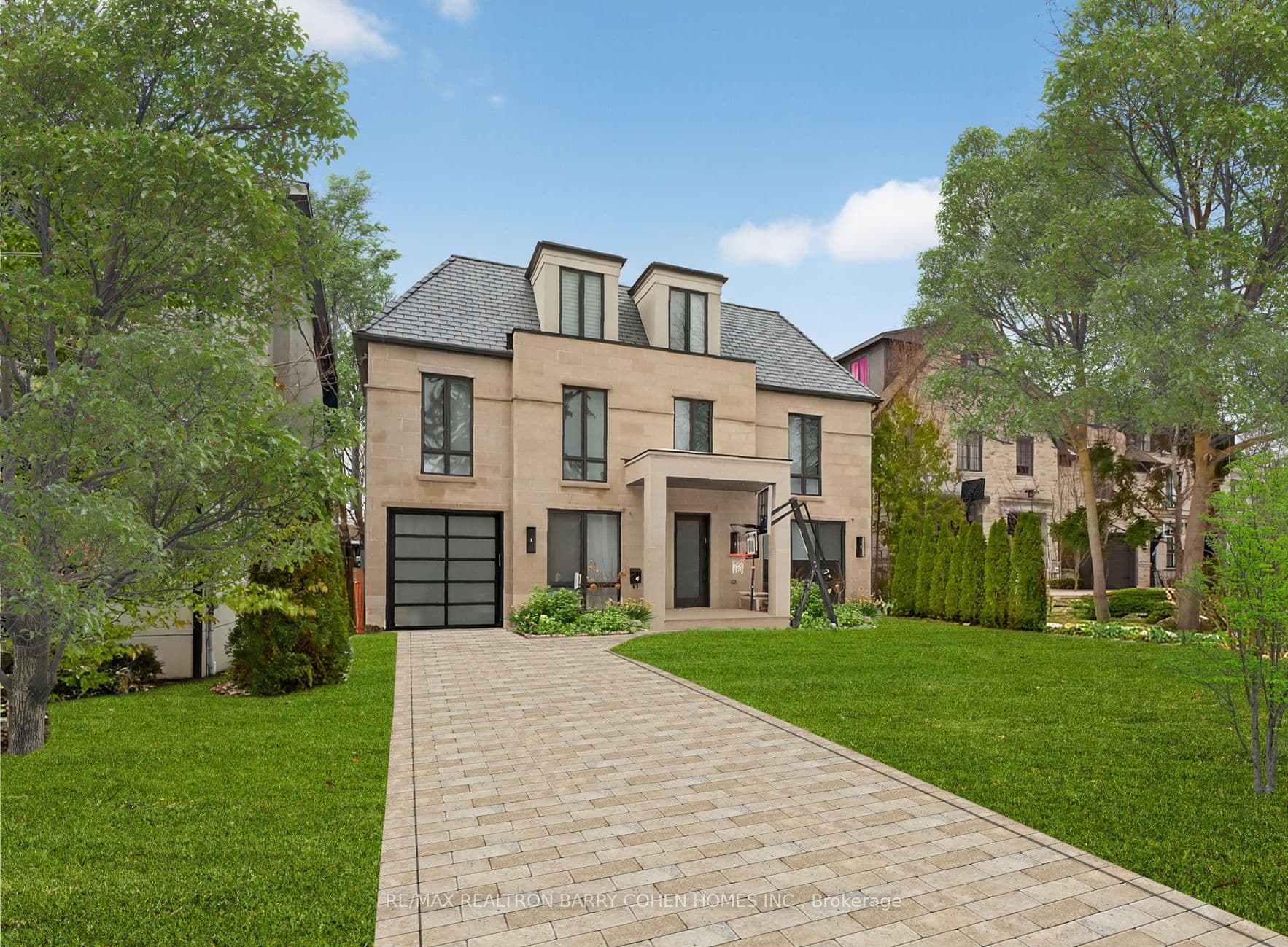 4 Forest Wood, Toronto, ON M5N 2V6
