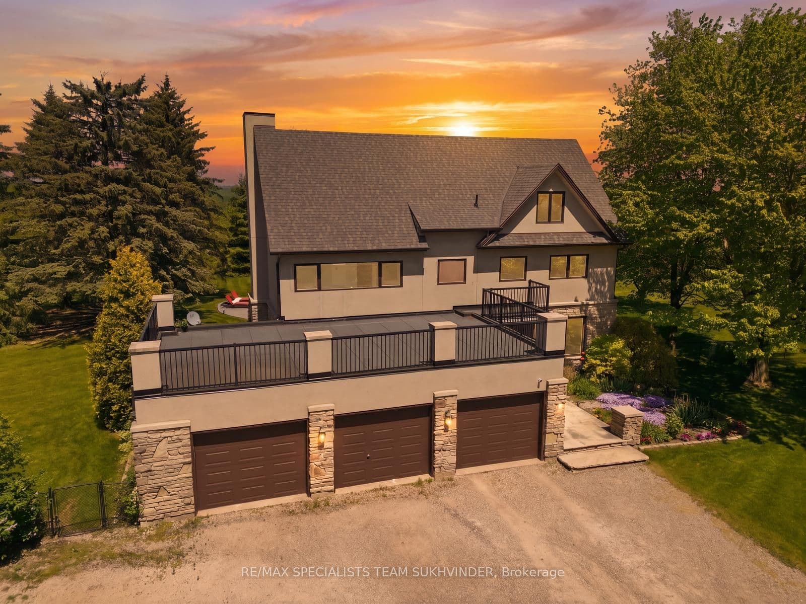15415 Clayhill Road, Halton Hills, ON L7G 4S8