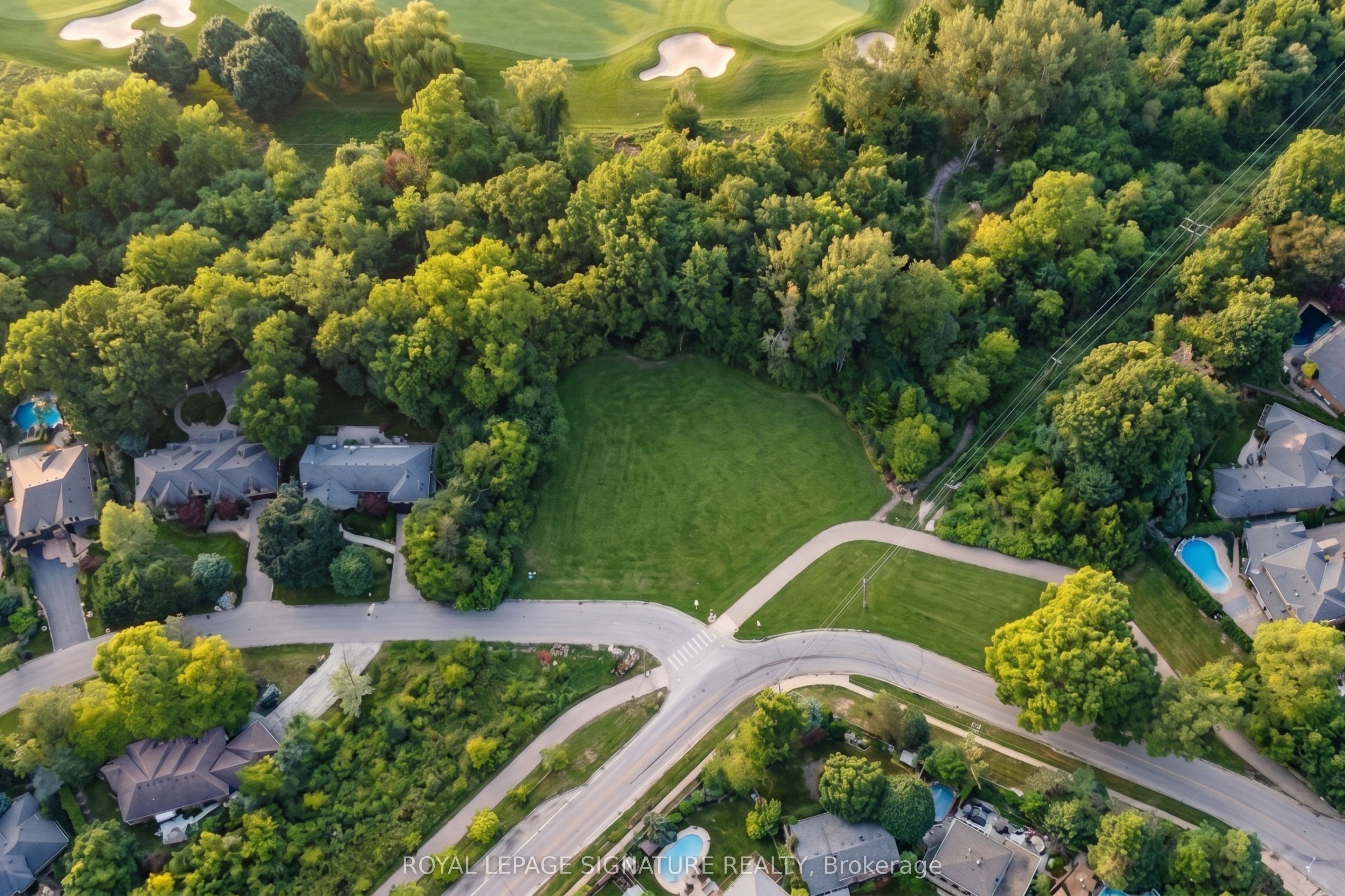 1060 Mississauga Heights, Mississauga, ON L5C 1A6
