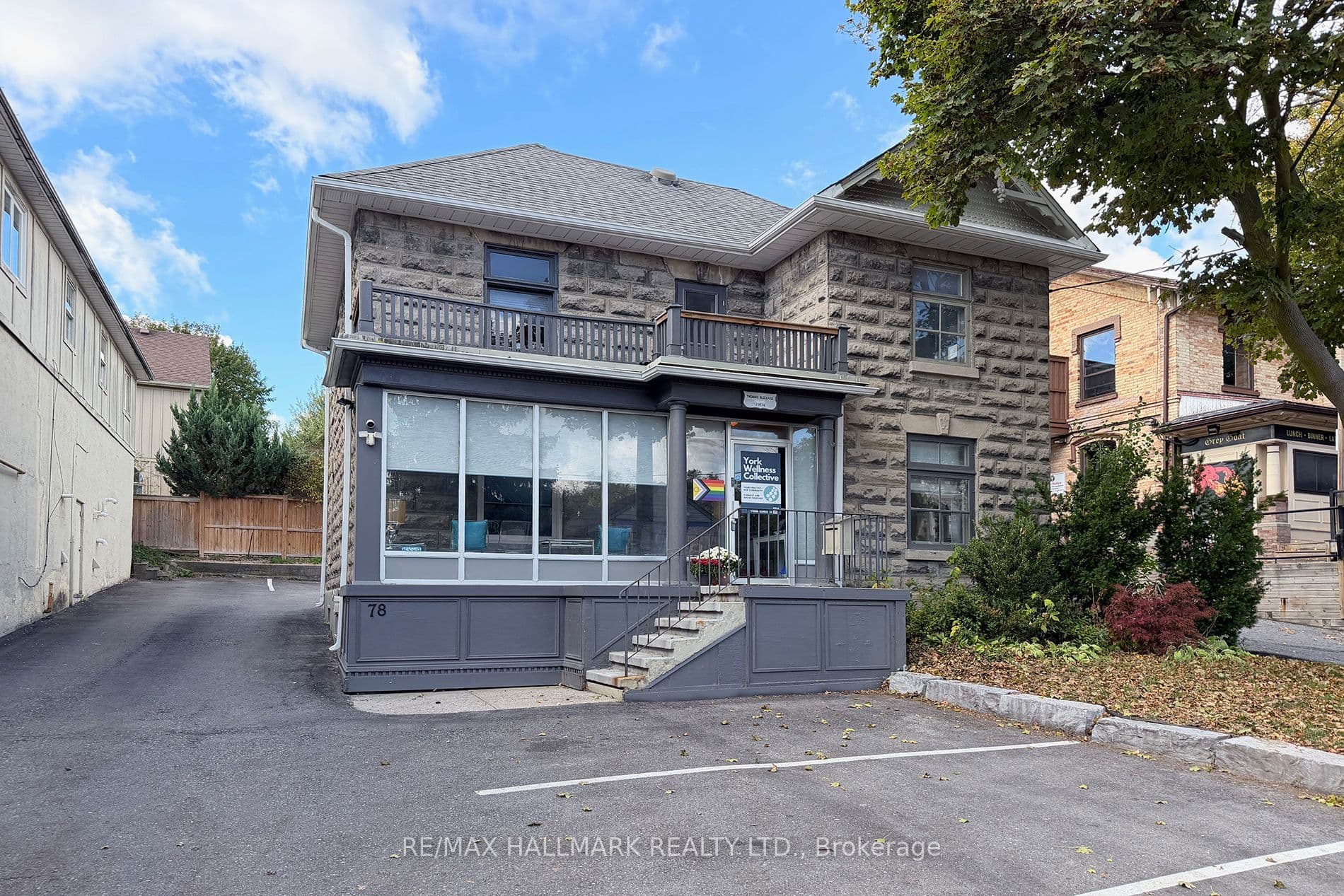78 Main Street S, Newmarket, ON L3Y 3Y6