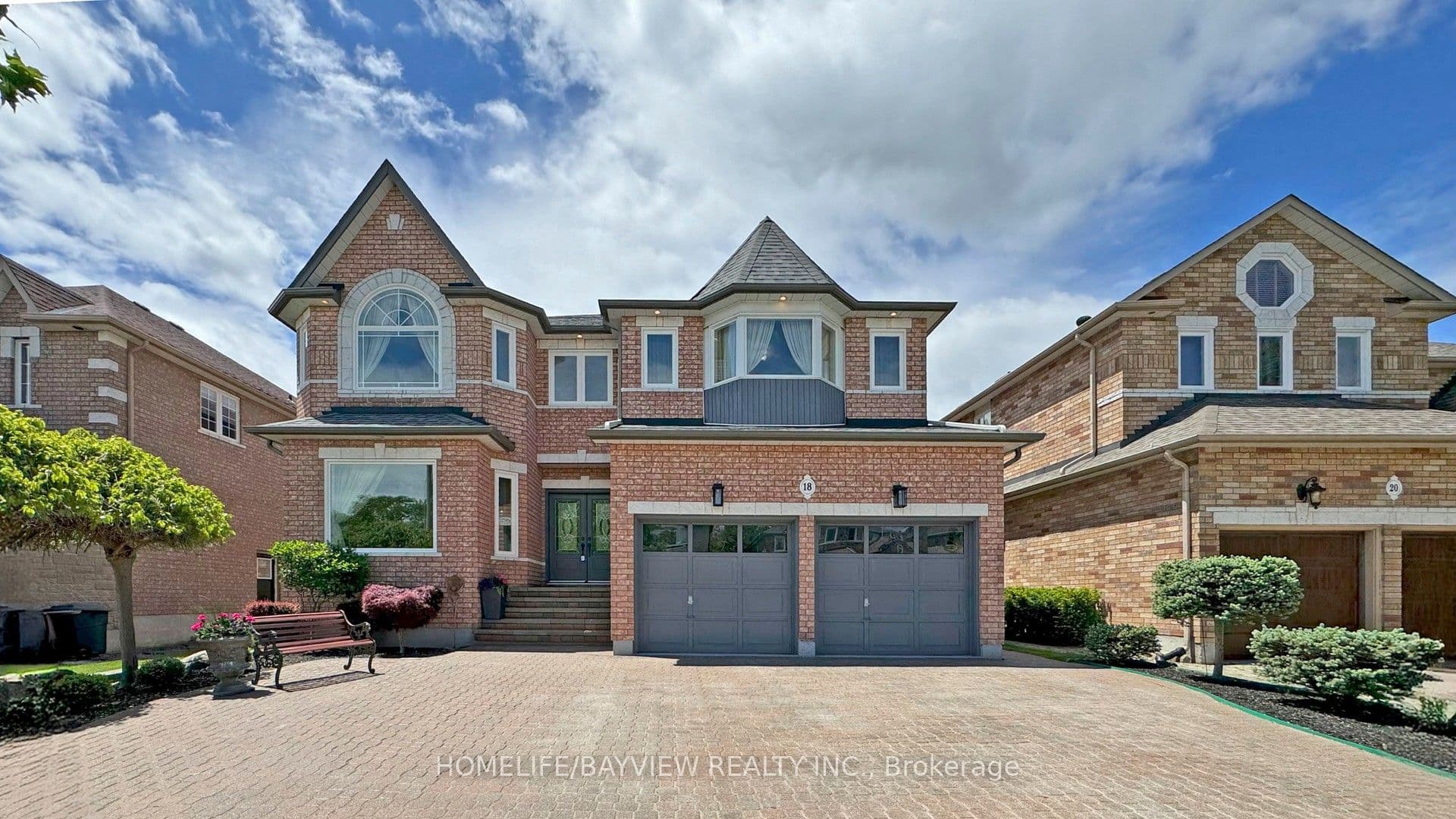 18 Marinucci Court, Richmond Hill, ON L4C 0M3