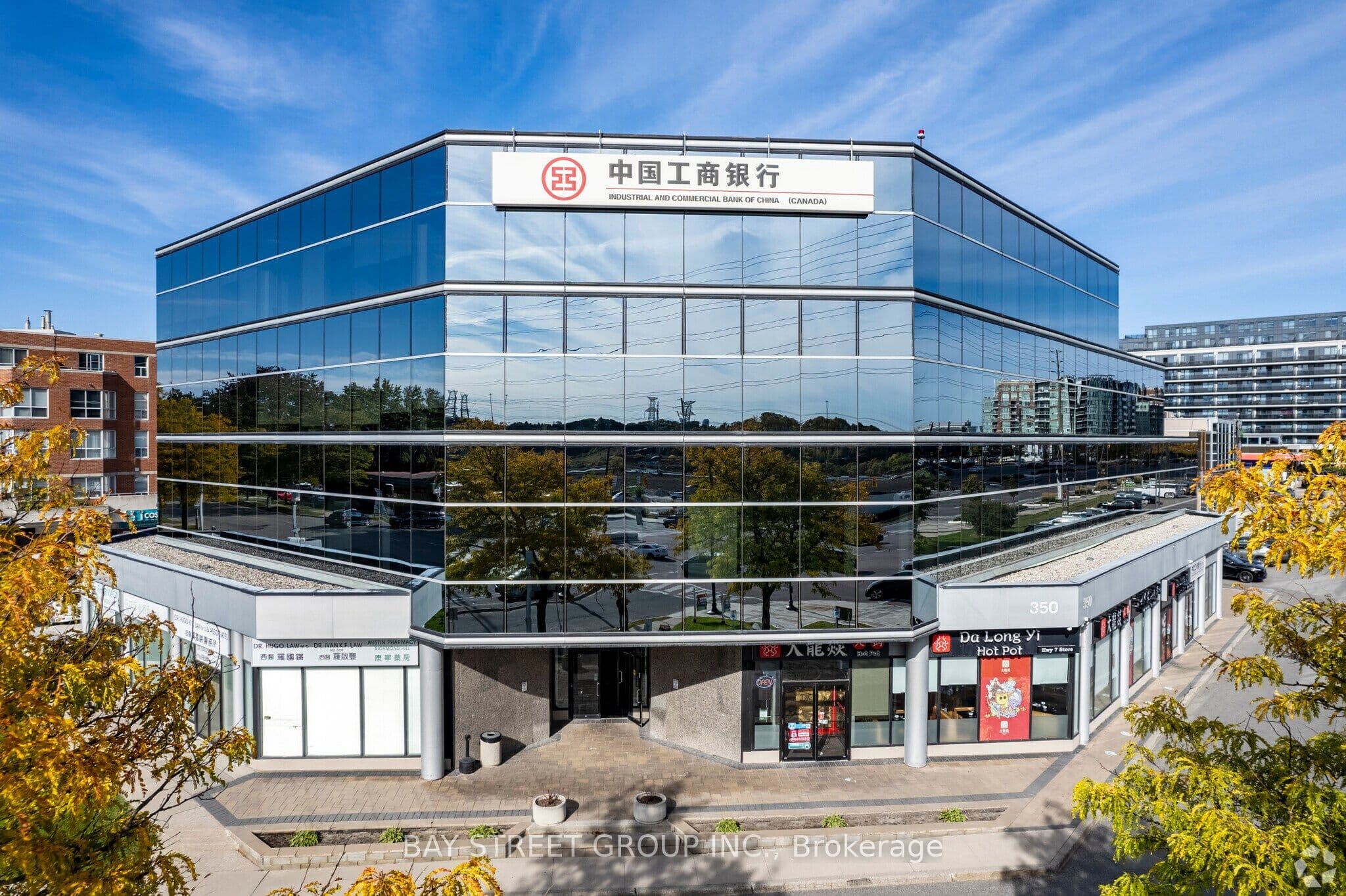 350 Highway 7 Avenue E 304, Richmond Hill, ON L4B 3N2
