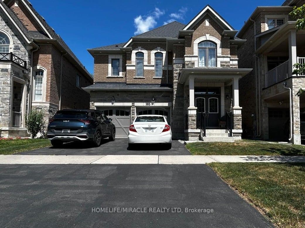 185 Thornbush Boulevard, Brampton, ON L7A 4R5