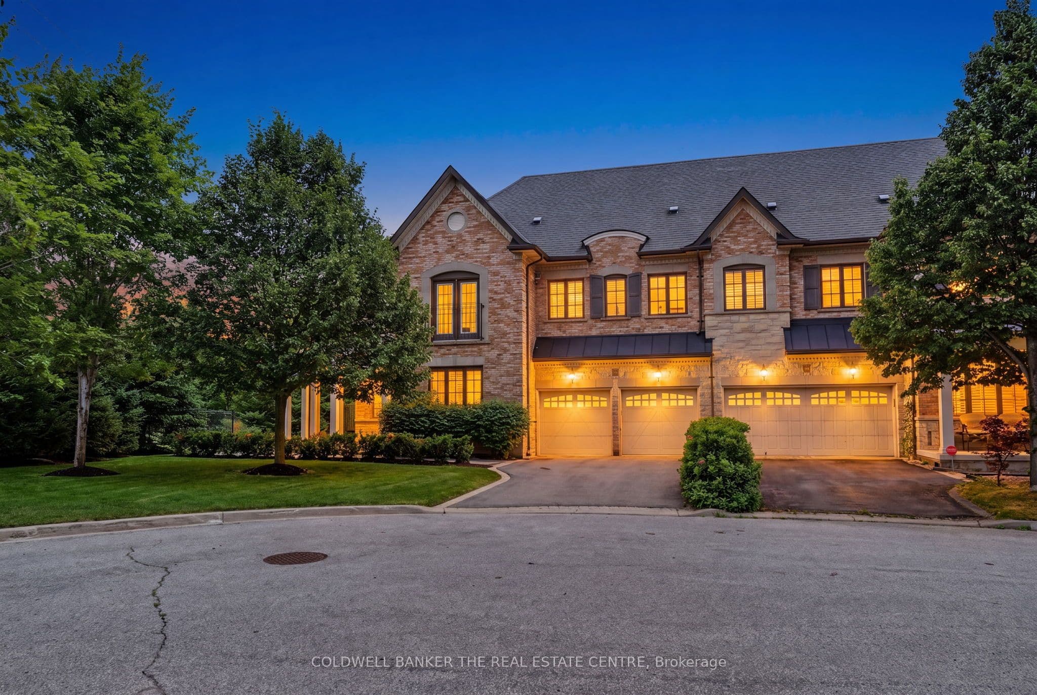 64 Jenny Thompson Court, Richmond Hill, ON L4S 0E7