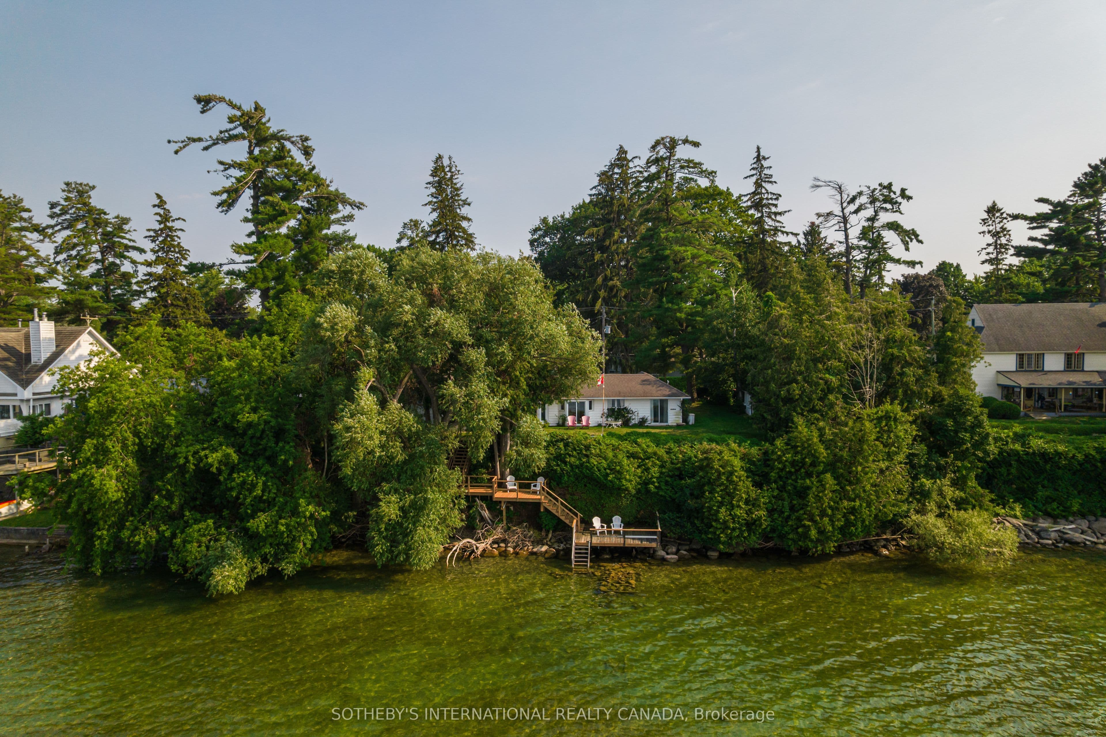 104 Hedge Road, Georgina, ON L0E 1R0
