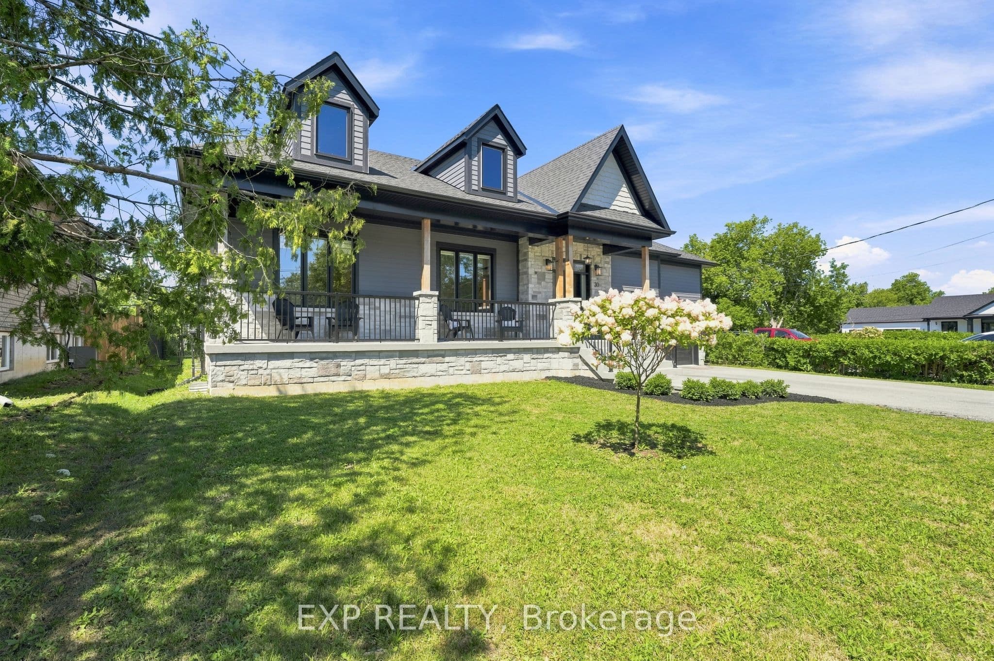 30 Brule Lakeway, Georgina, ON L0E 1L0
