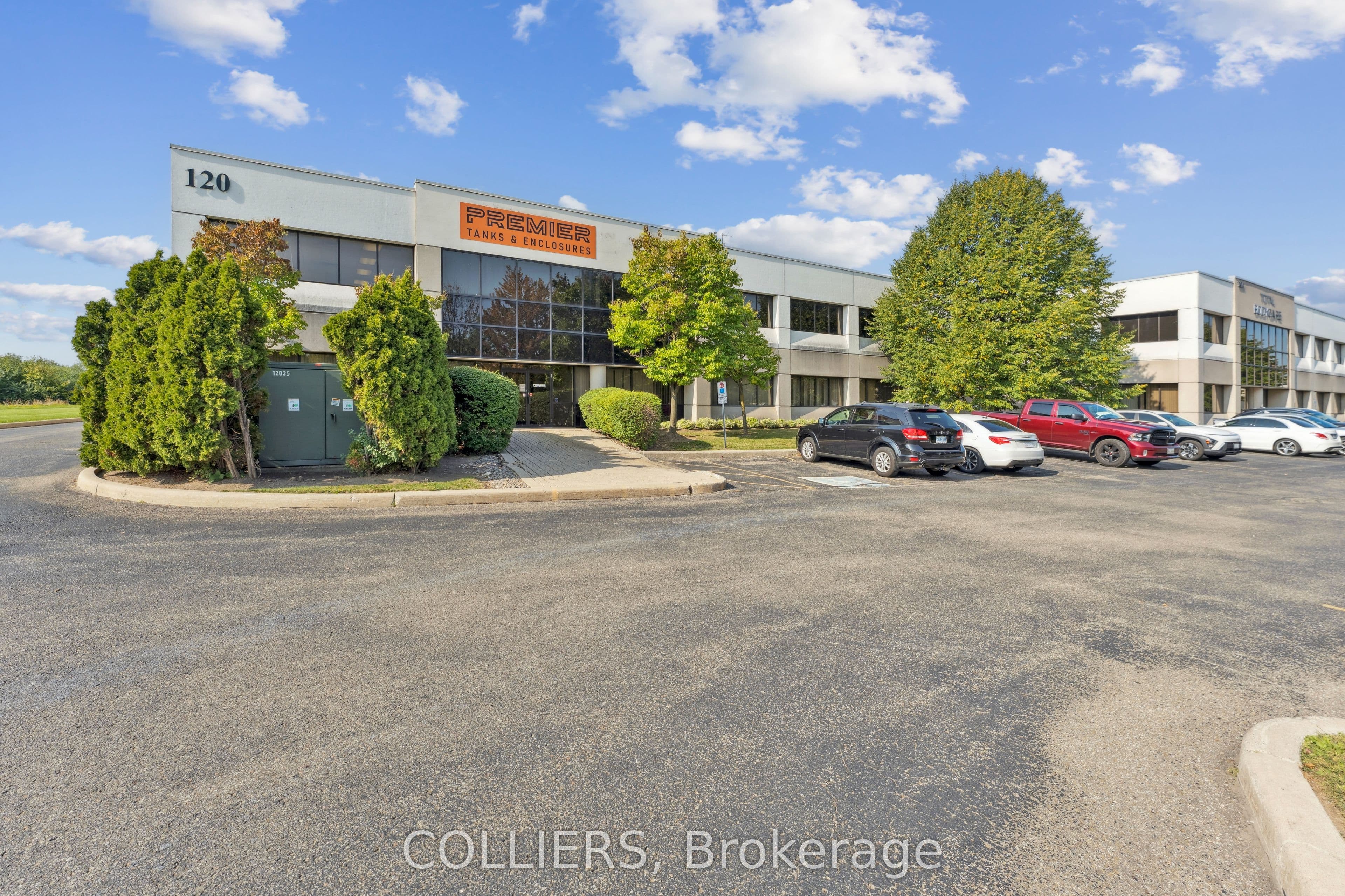 120 Van Kirk Drive B, Brampton, ON L7A 1B1