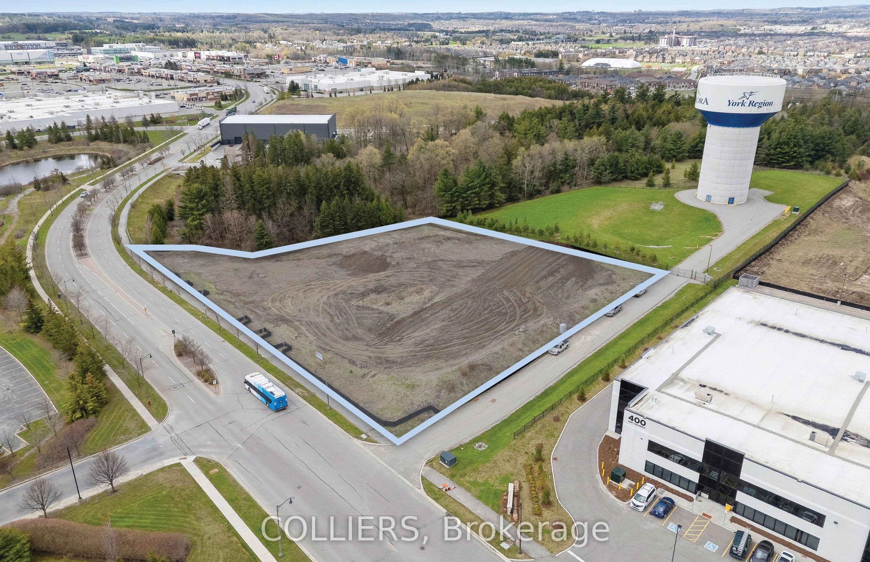 300 First Commerce Drive, Aurora, ON L4G 0G2