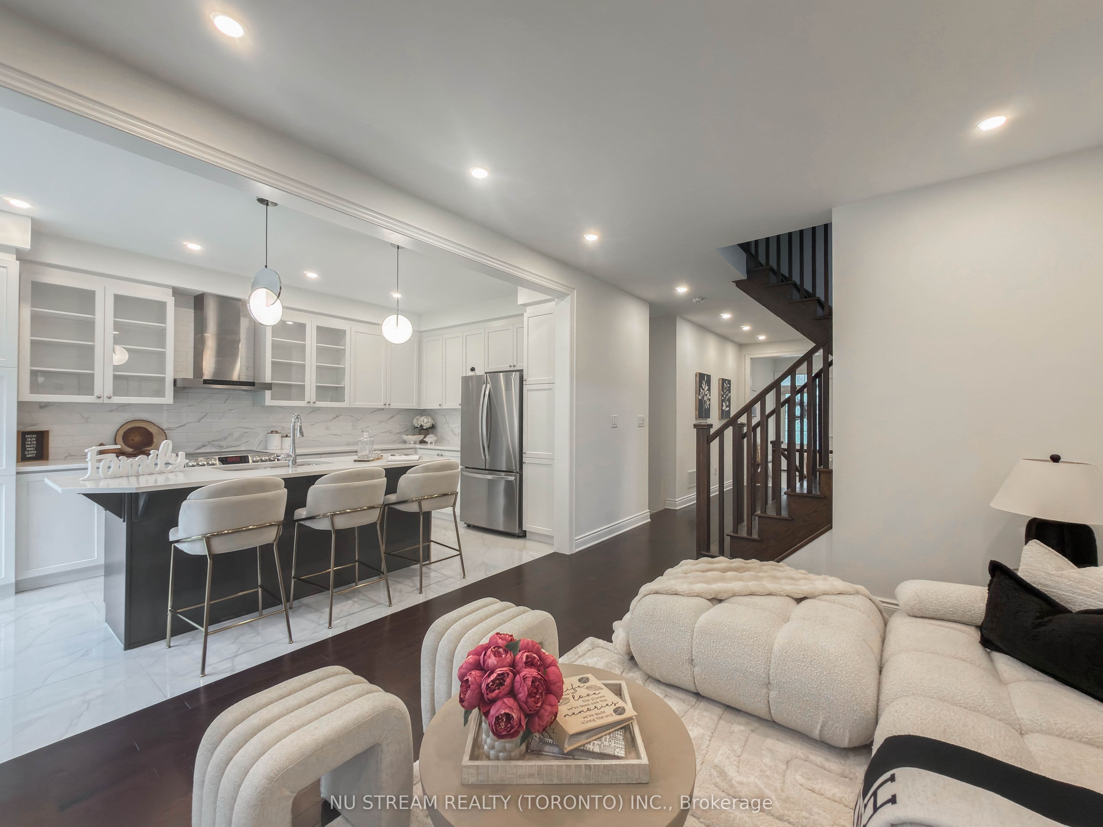 89 Hartney Drive, Richmond Hill, ON L4S 0K5