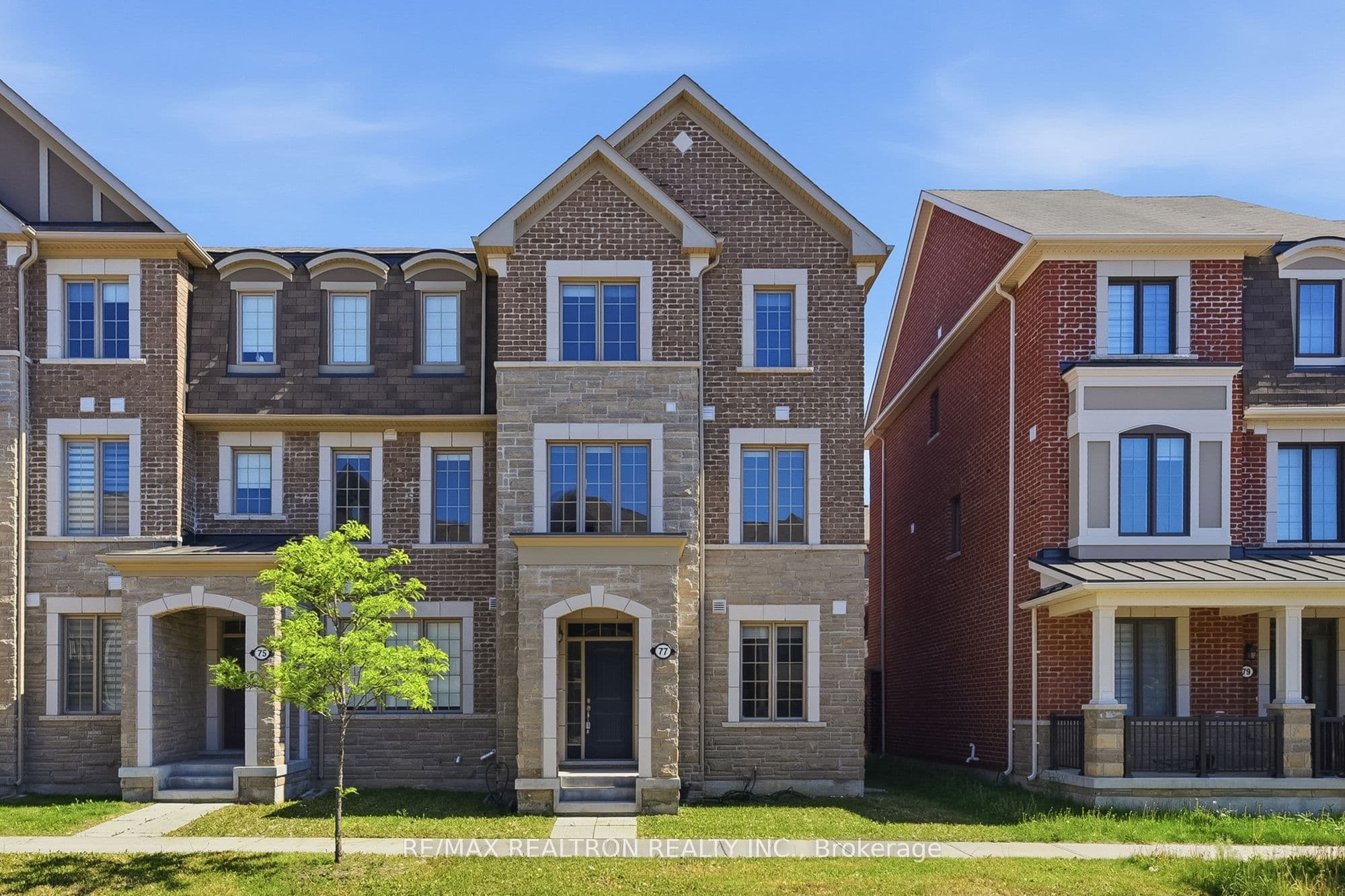77 Casely Avenue, Richmond Hill, ON L4S 0K2