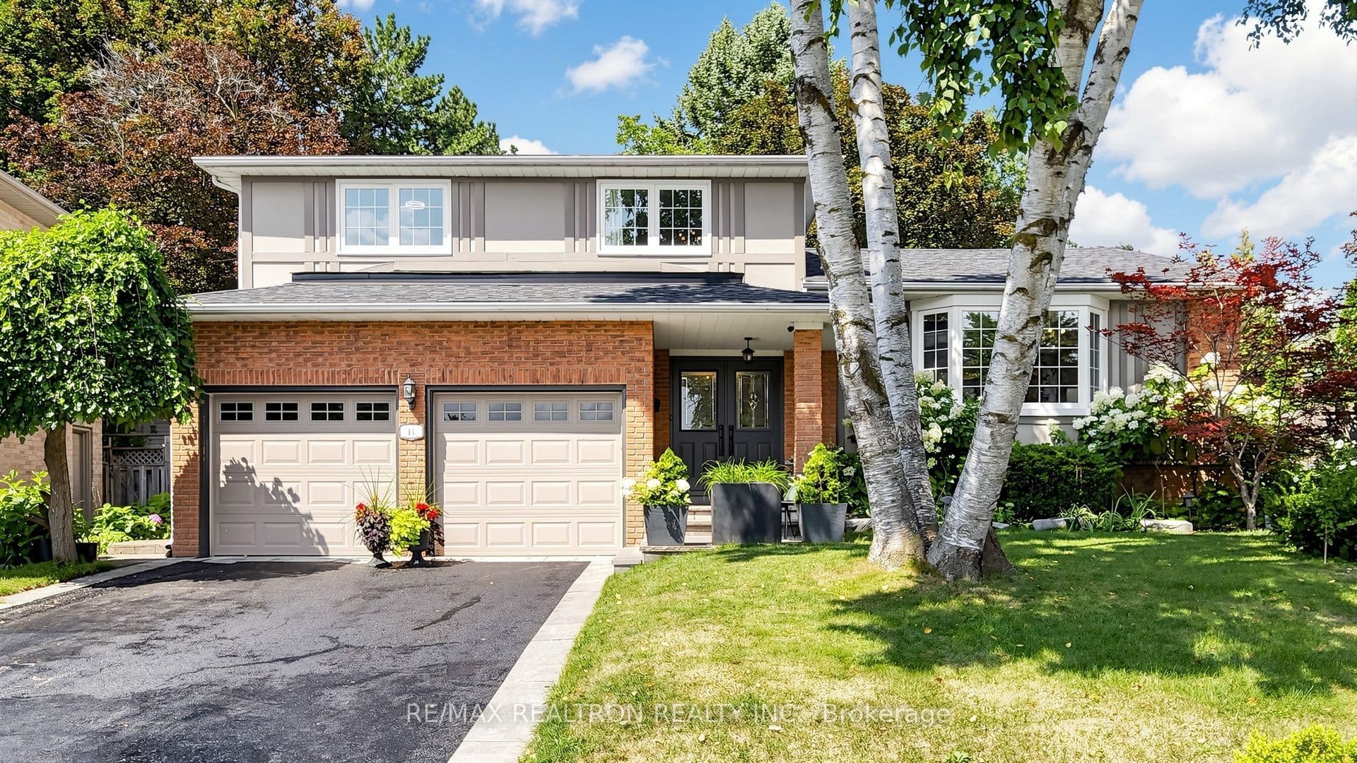 14 Oak Grove Court, Markham, ON L3T 2Z9