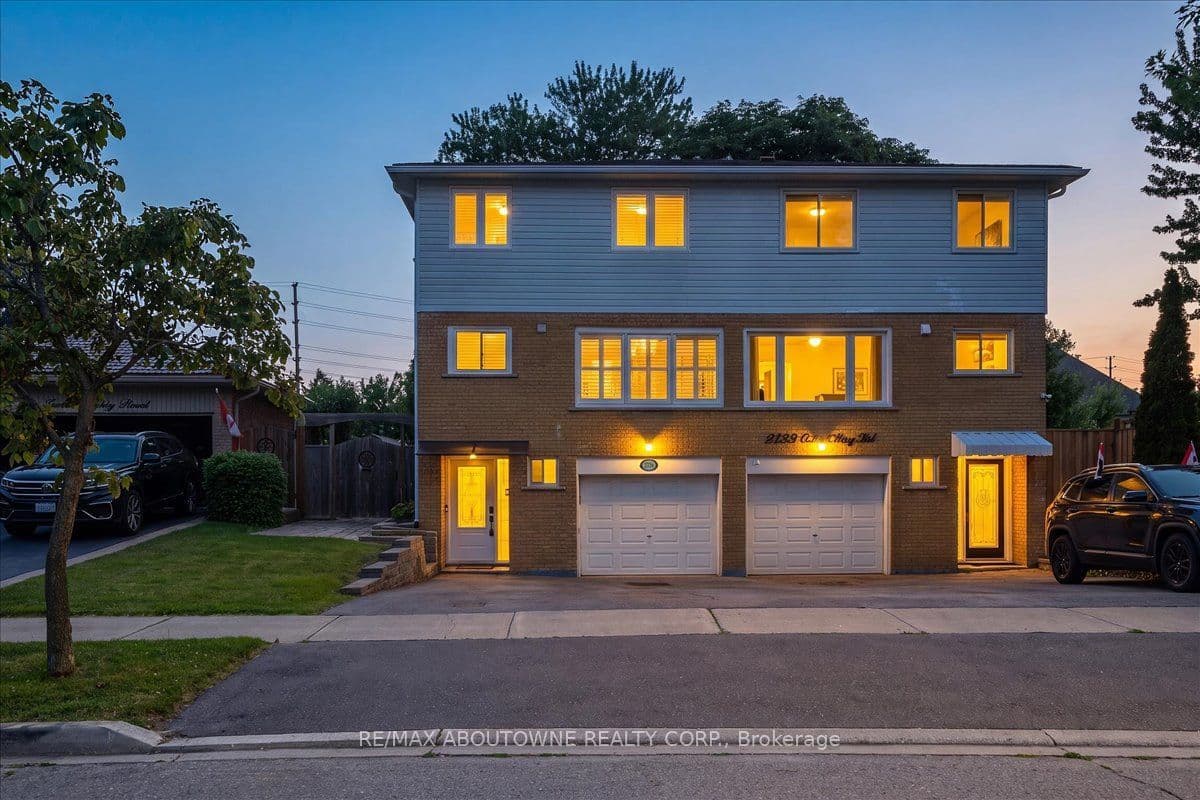 2736 Council Ring Road, Mississauga, ON L5L 1W2