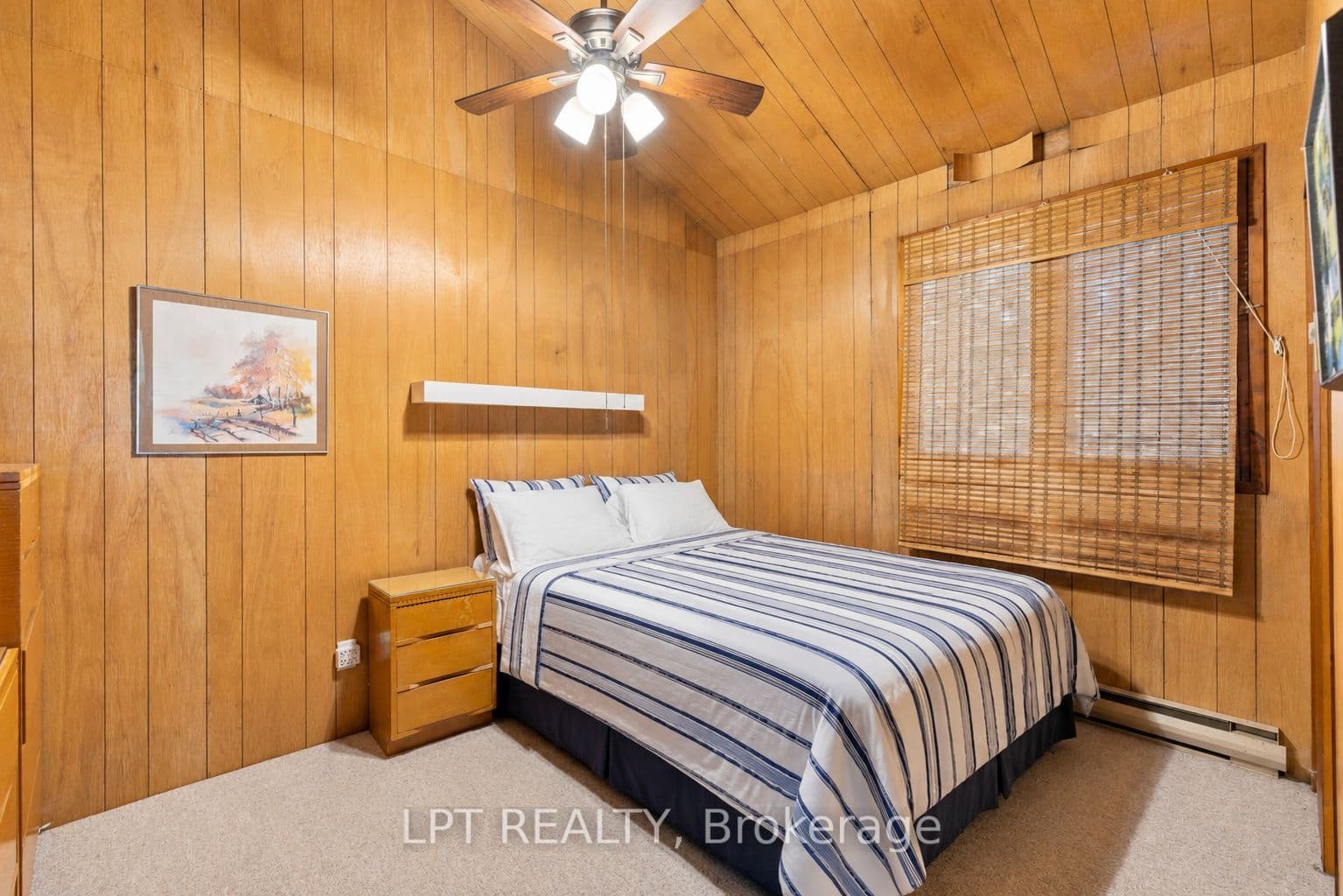 678 Lake Drive E, Georgina, ON L0E 1S0