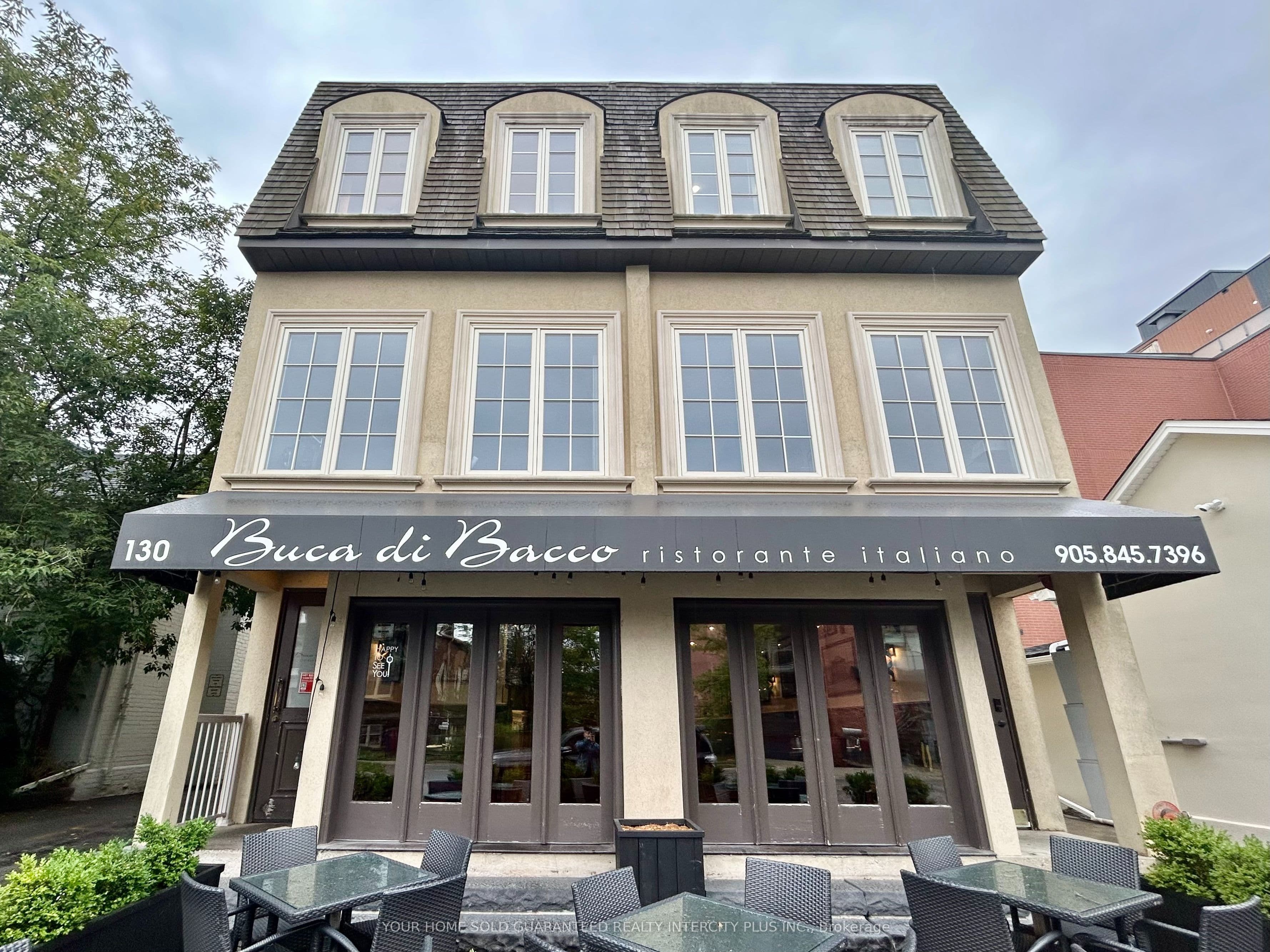 130 Thomas Street 101, Oakville, ON L6J 3A9
