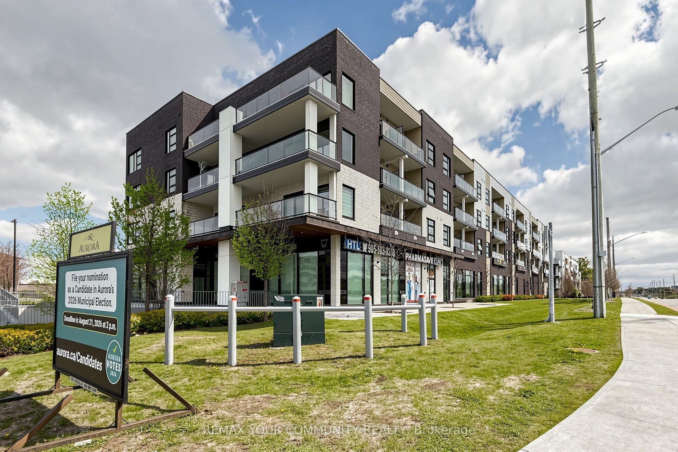 555 William Graham Drive W 29, Aurora, ON L4G 7C4