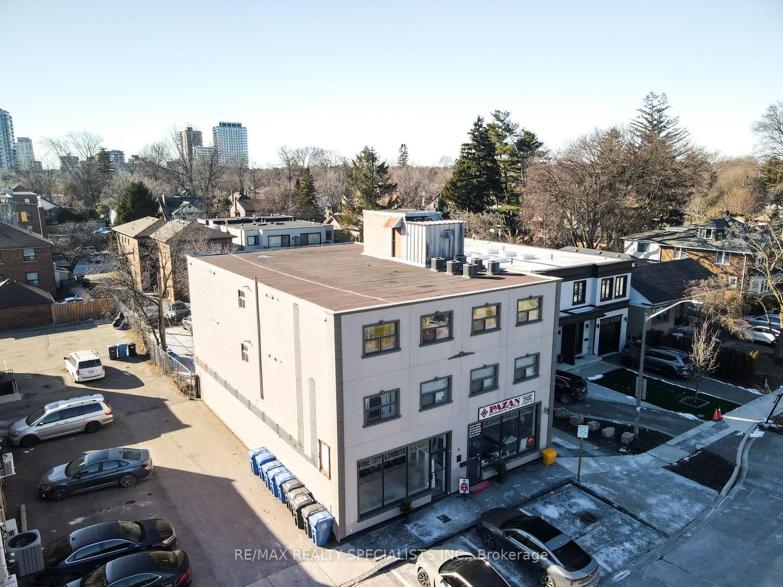 6 Brant Avenue, Mississauga, ON L5G 3N8