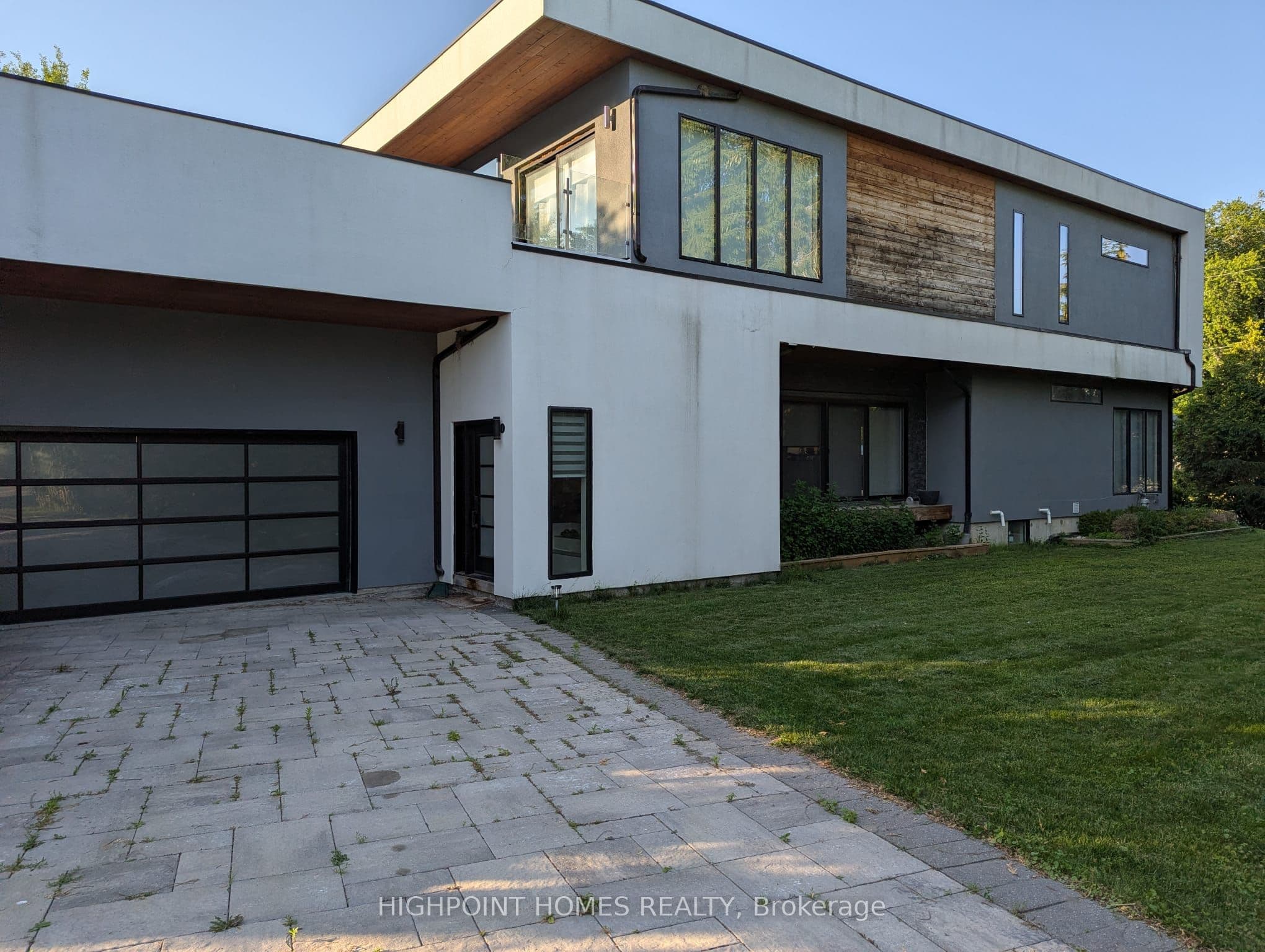 5010 Barber Street, Pickering, ON L1Y 1B4